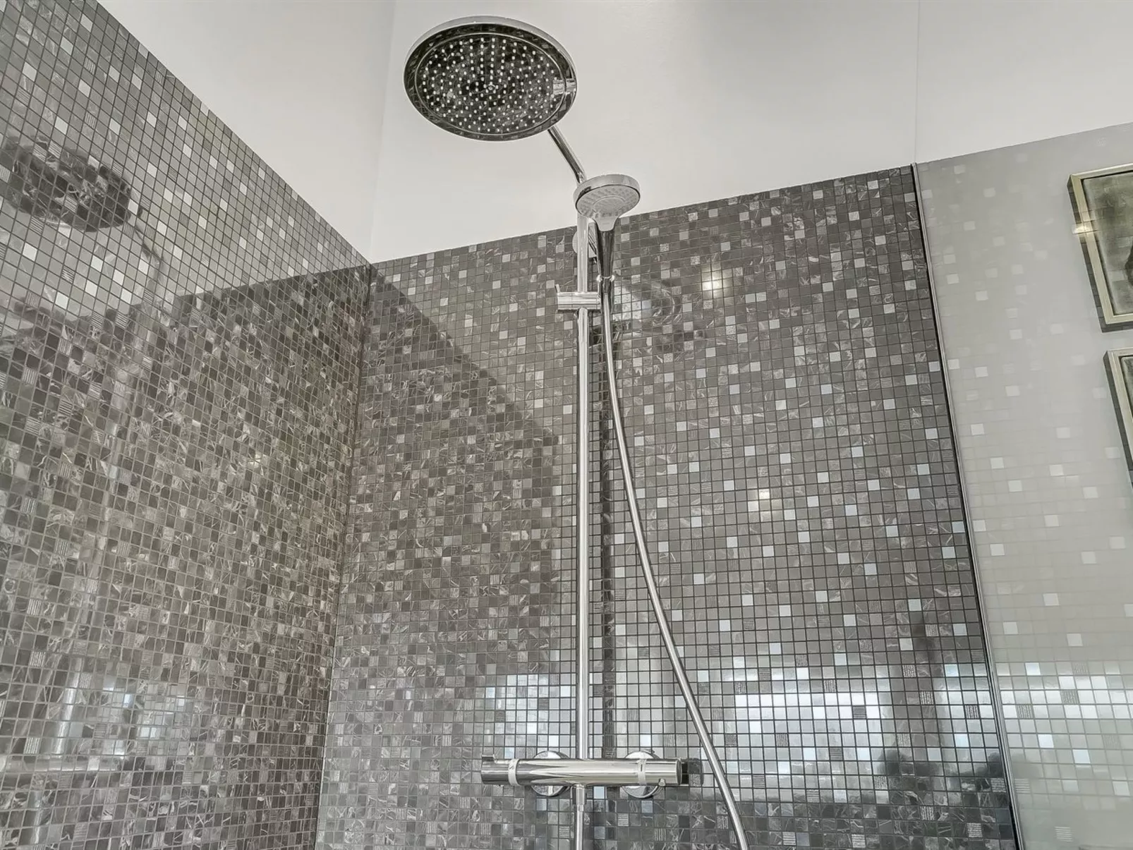 "Fegge" - 1.5km from the sea-Inside