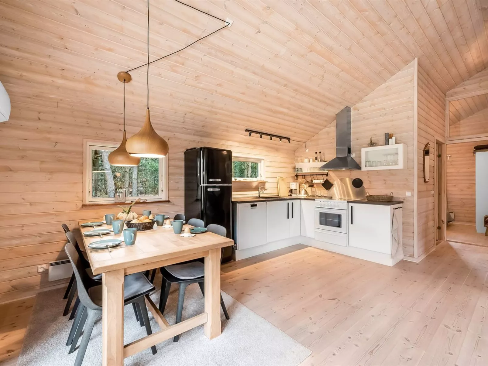 "Aman" - 700m to the fjord-Inside