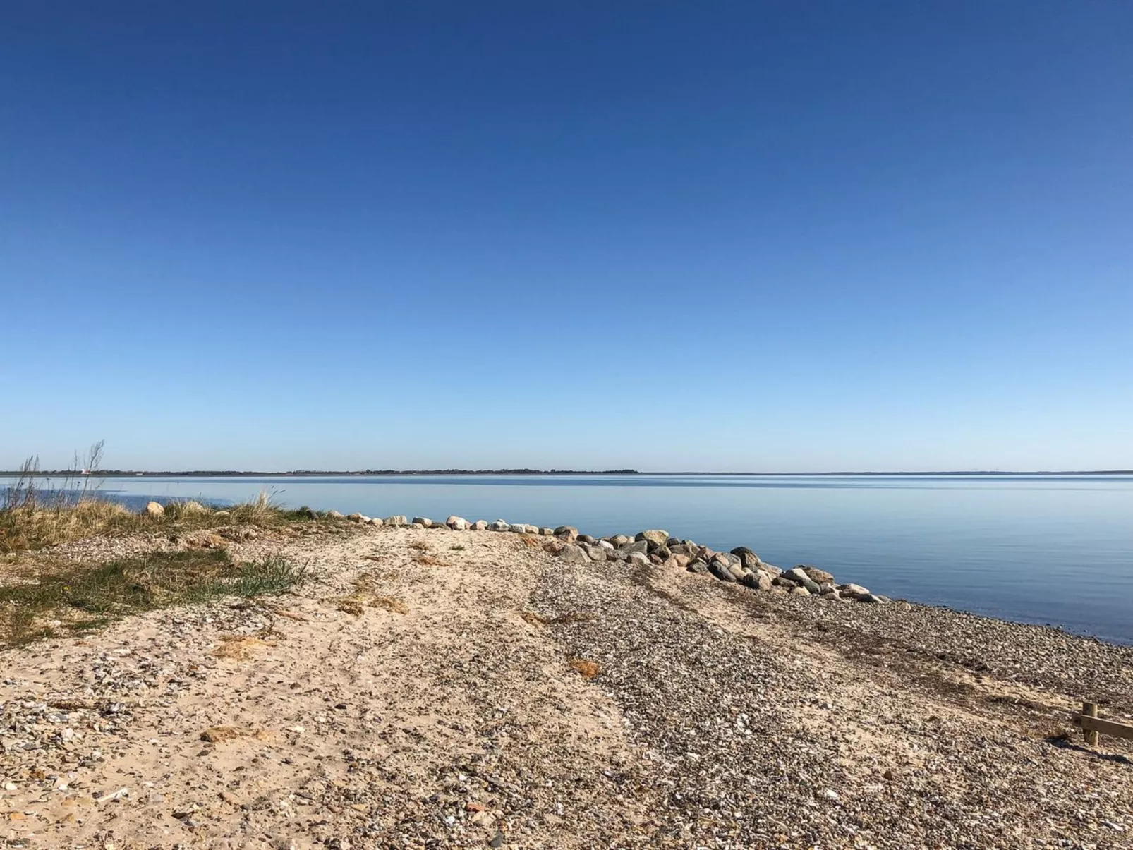 "Sebastian" - 100m to the fjord-Outside