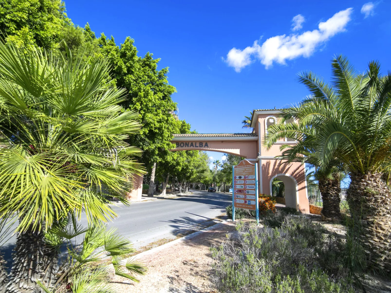 Bonalba Golf, Urb. Los Naranjos-Draußen