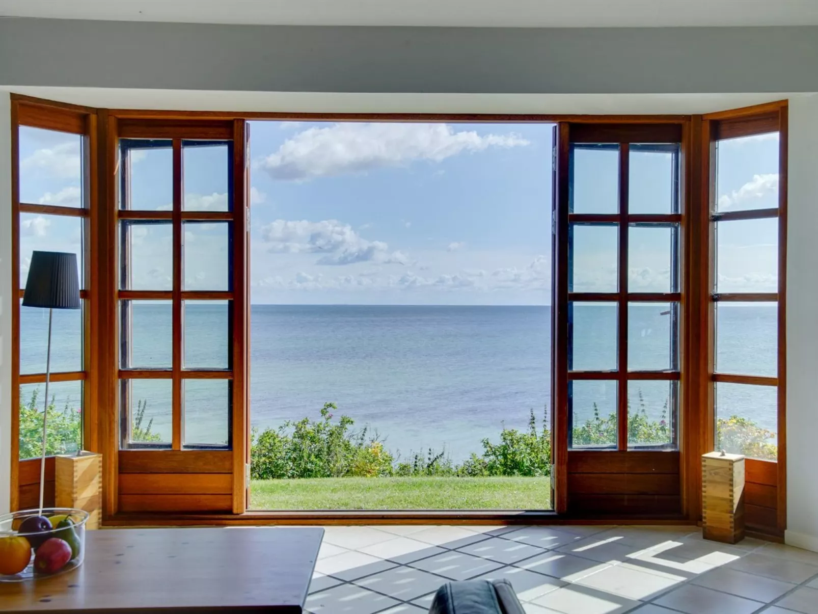 "Botmar" - 10m from the sea-Dedans