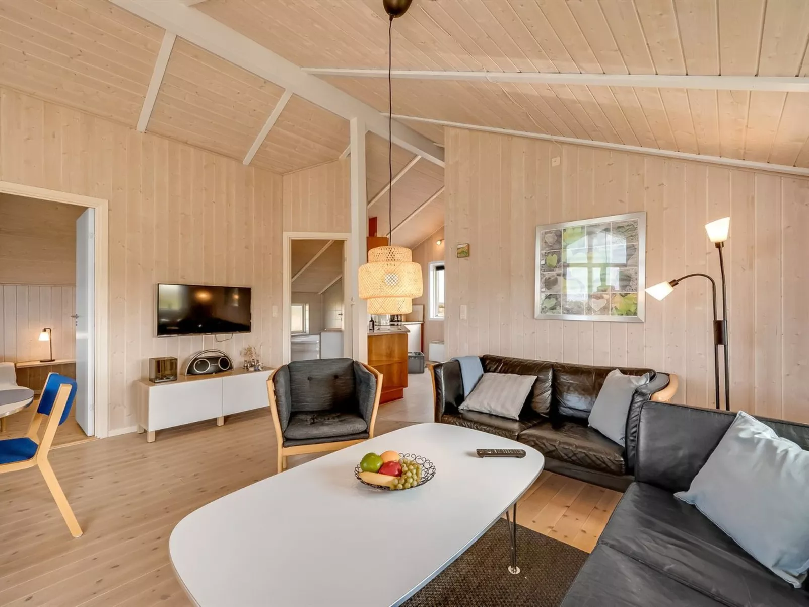 "Eemil" - 700m from the sea-Inside