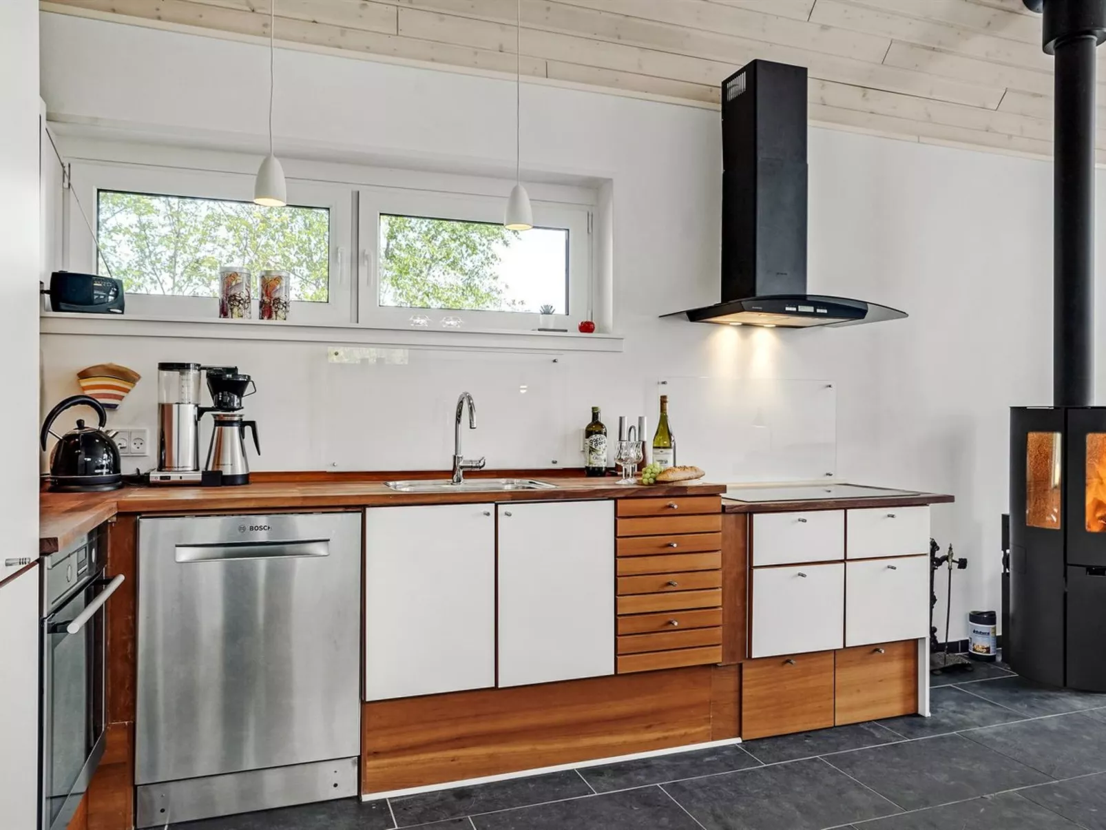 "Angelita" - 80m to the fjord-Inside