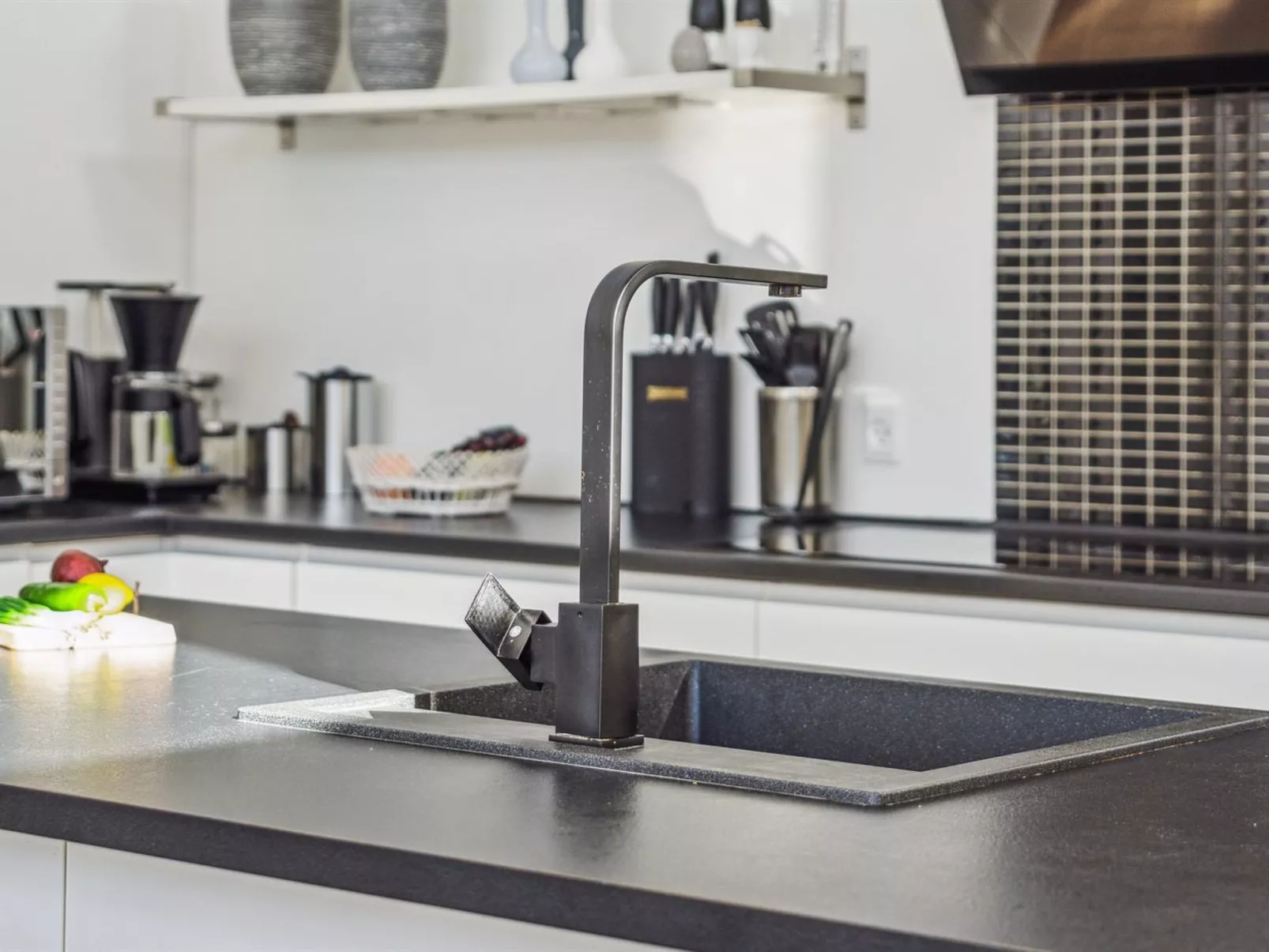 "Todor" - 1.1km from the sea-Drinnen