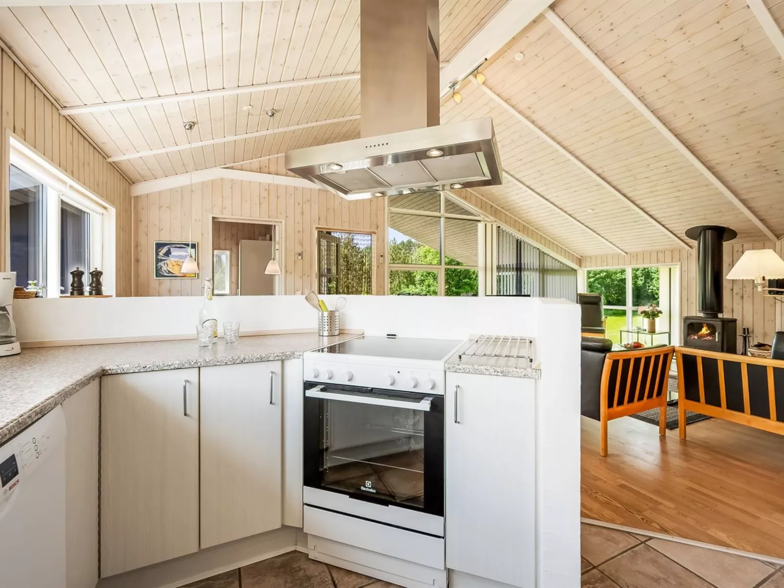 "Karlsefni" - 600m to the fjord-Inside