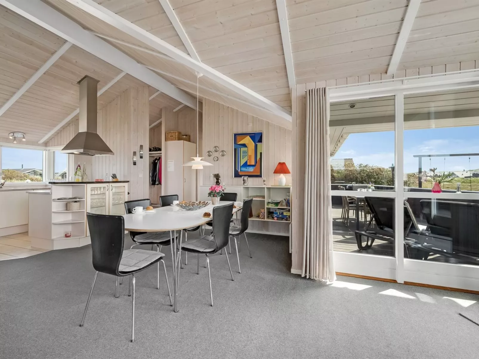 "Thrugot" -  from the sea-Dedans