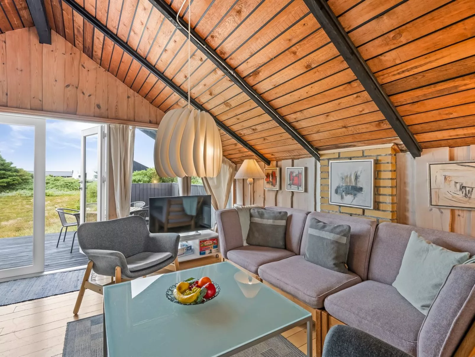 "Hildegart" -  from the sea-Drinnen