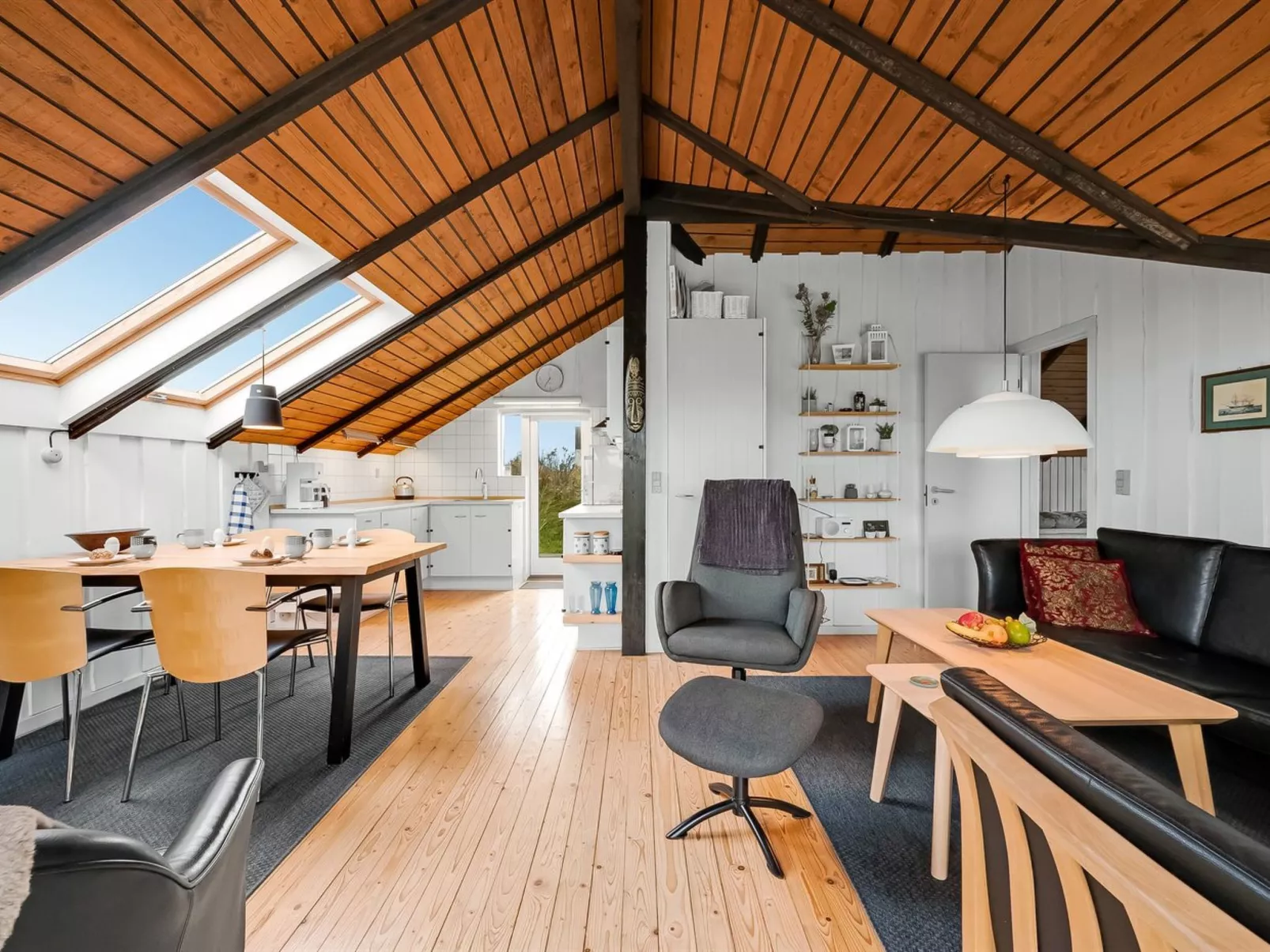 "Olesia" - 250m from the sea-Inside