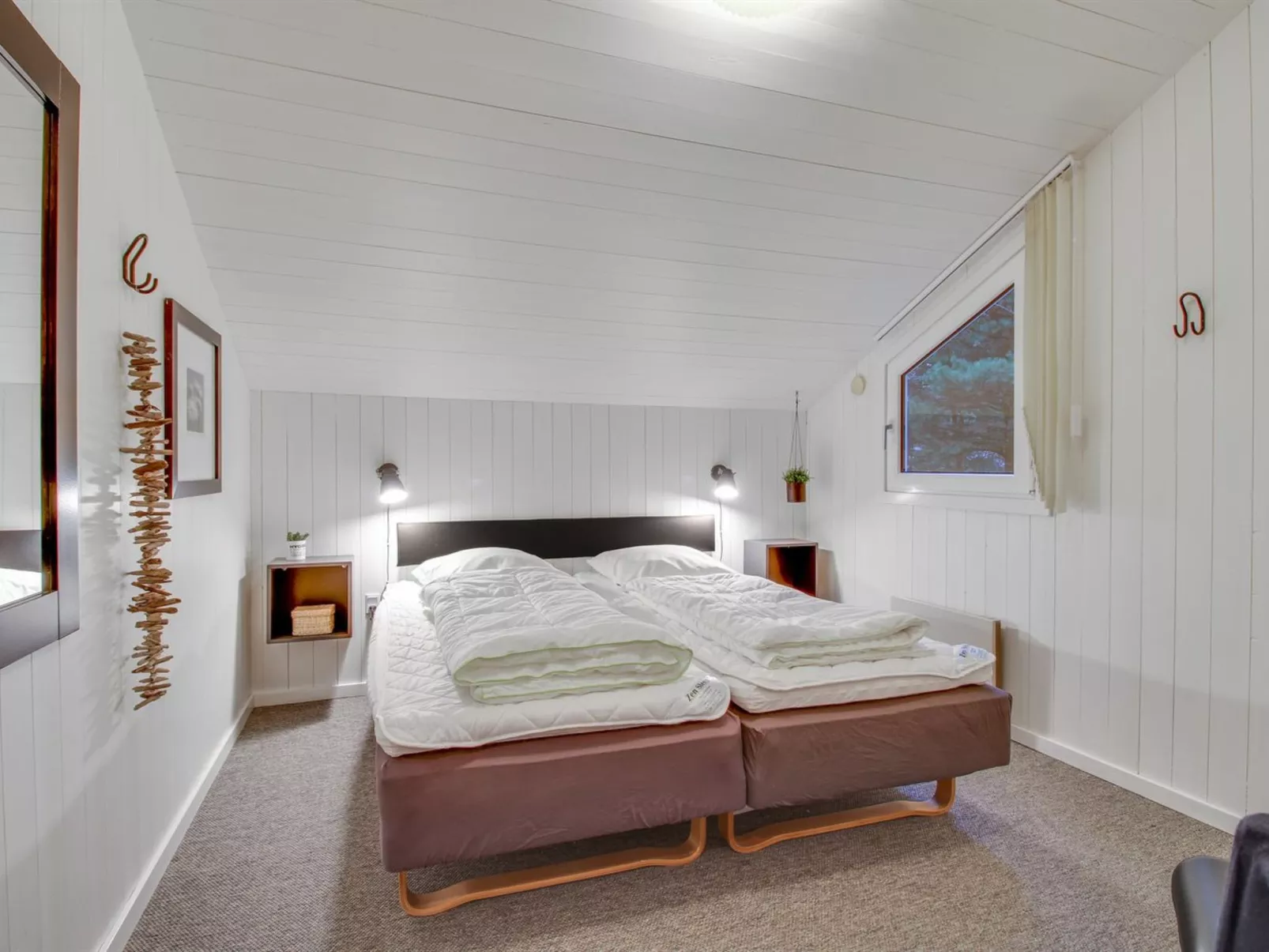 "Jensen" - 700m to the fjord-Dedans