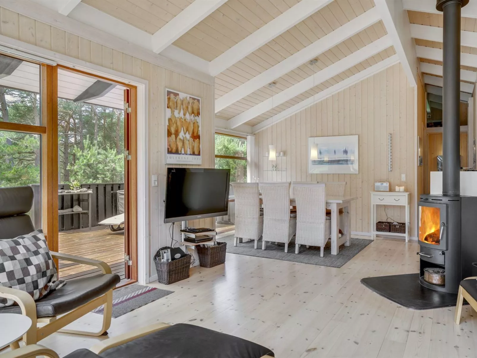 "Mine" - 300m from the sea-Dedans