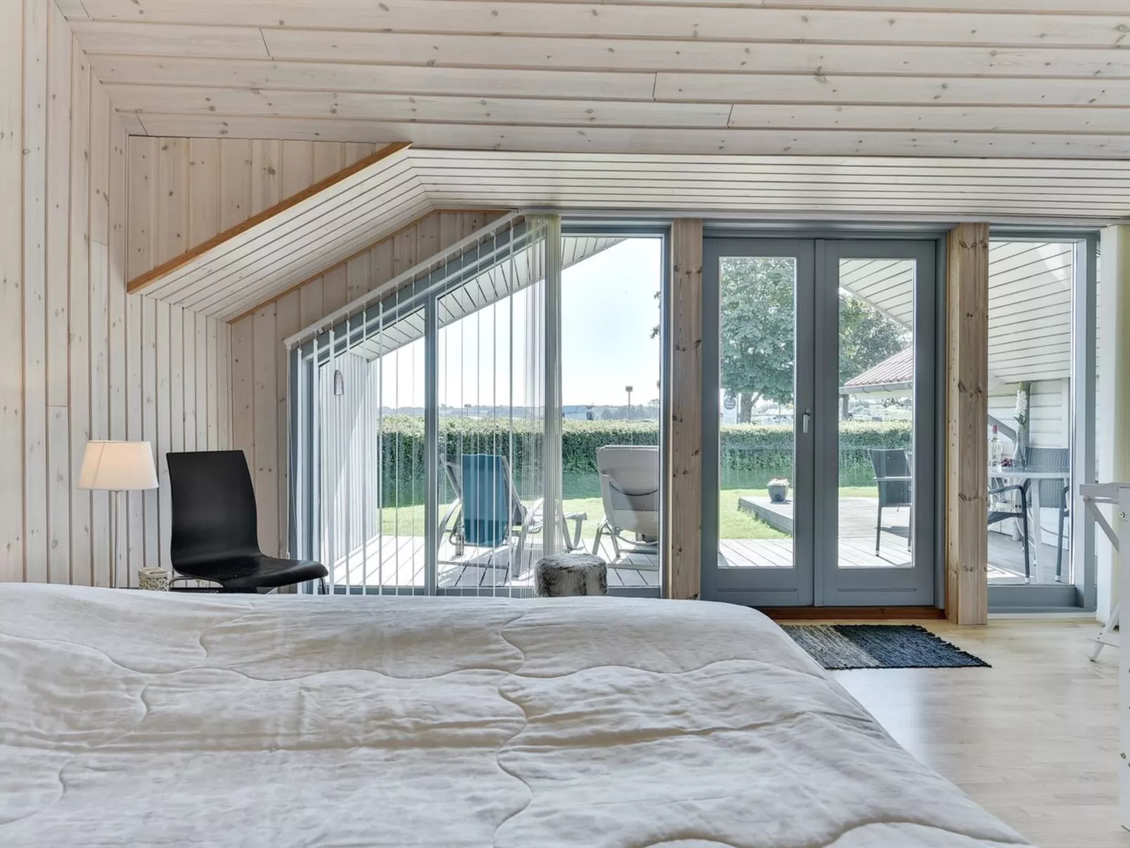 "Katrina" - 50m to the fjord-Inside