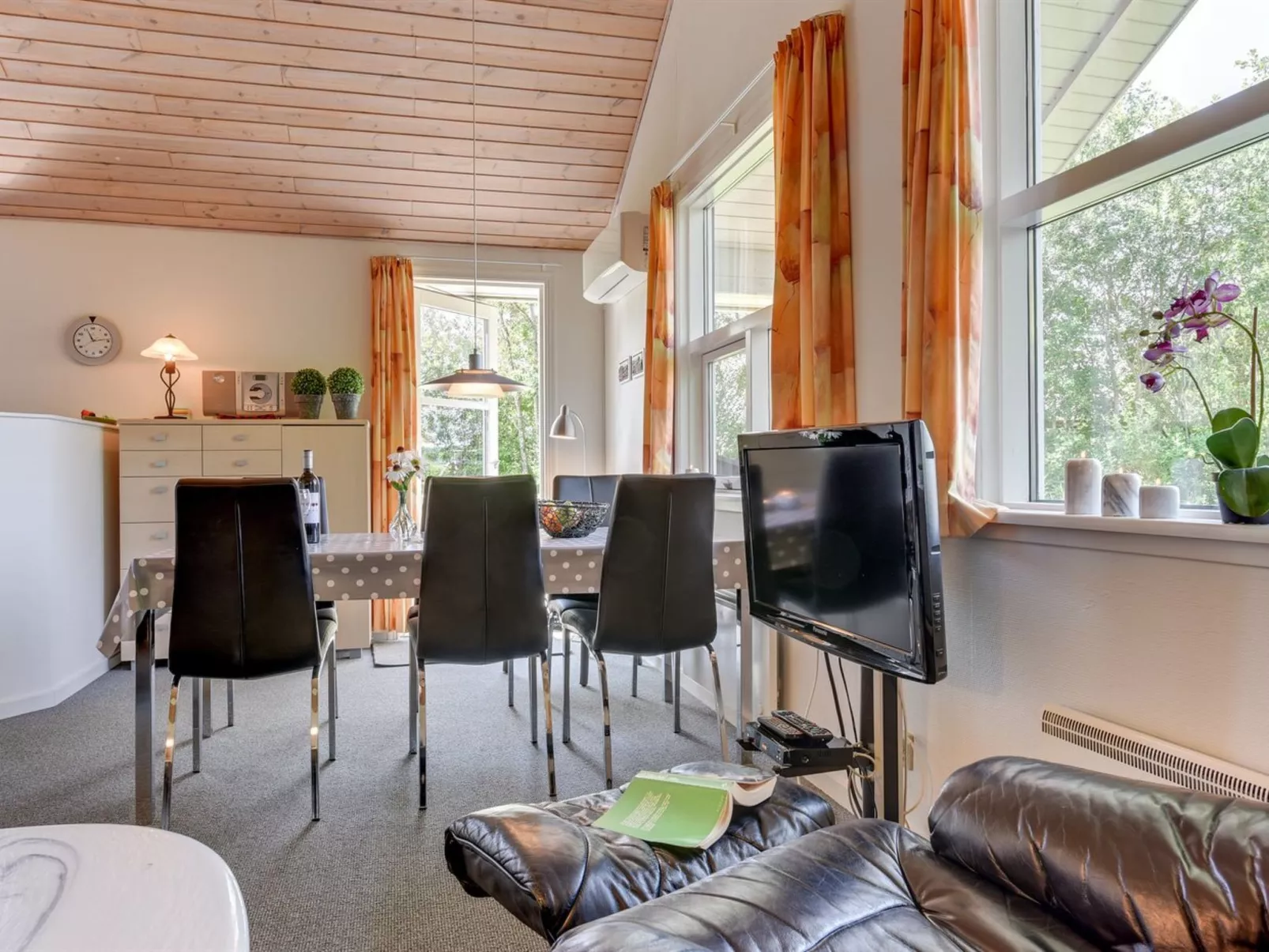 "Herlugh" - 1km to the fjord-Dedans