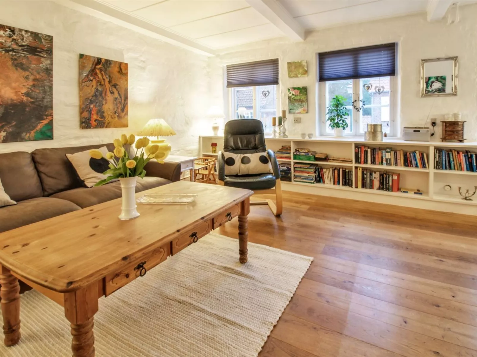 "Ajna" - 9.8km from the sea-Inside