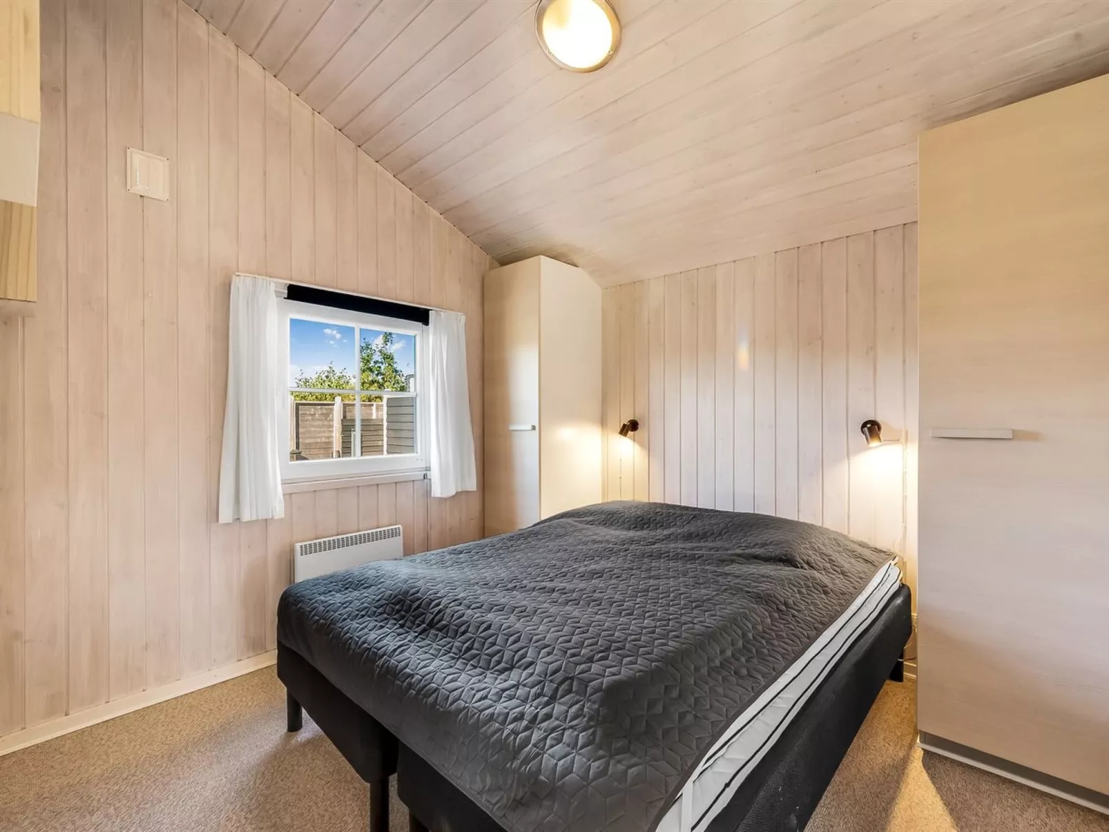 "Shalin" - 1.4km to the fjord-Dedans