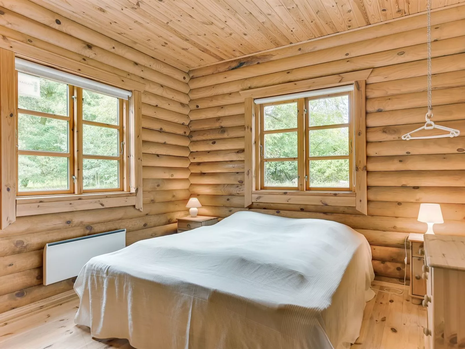 "Frederica" - 30km from the sea-Drinnen