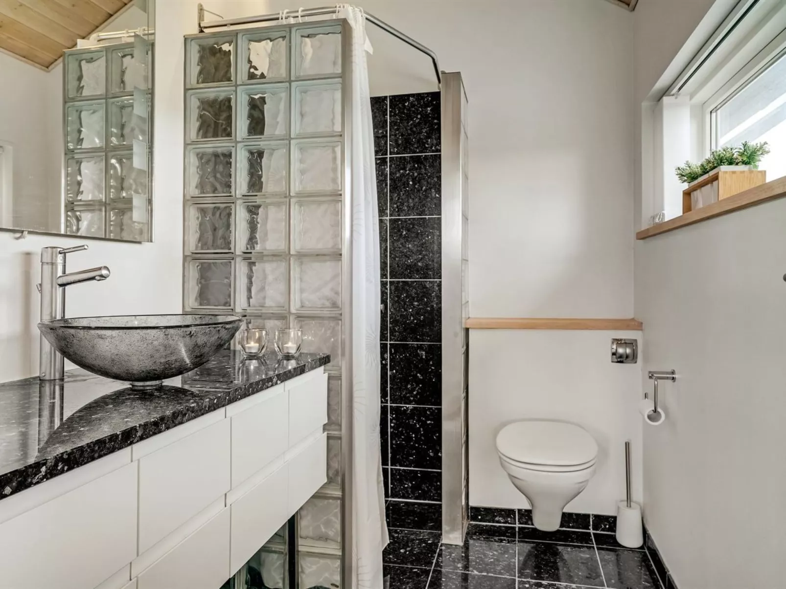 "Ejvind" - 100m from the sea-Inside