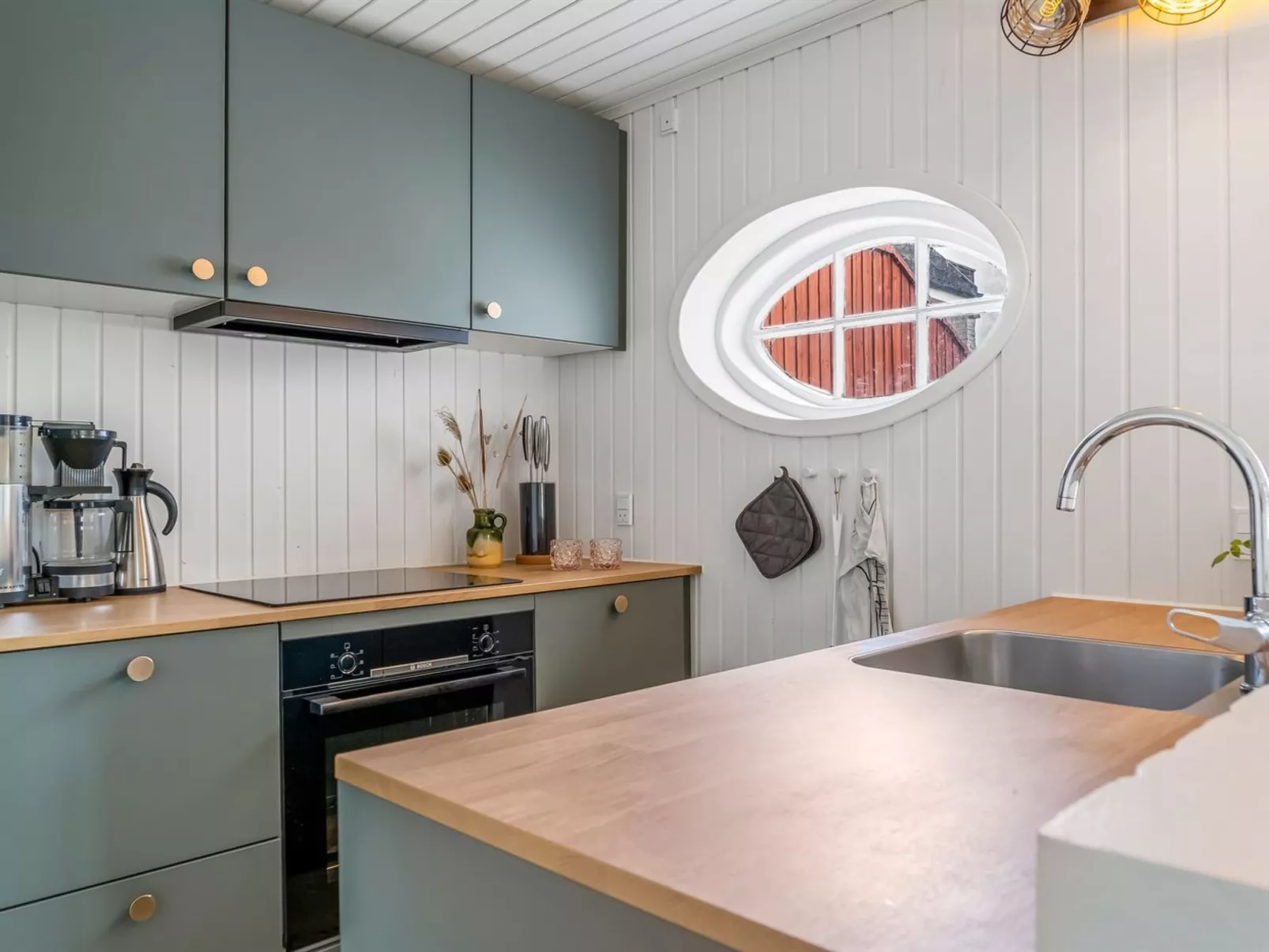 "Edmond" - 150m from the sea-Inside