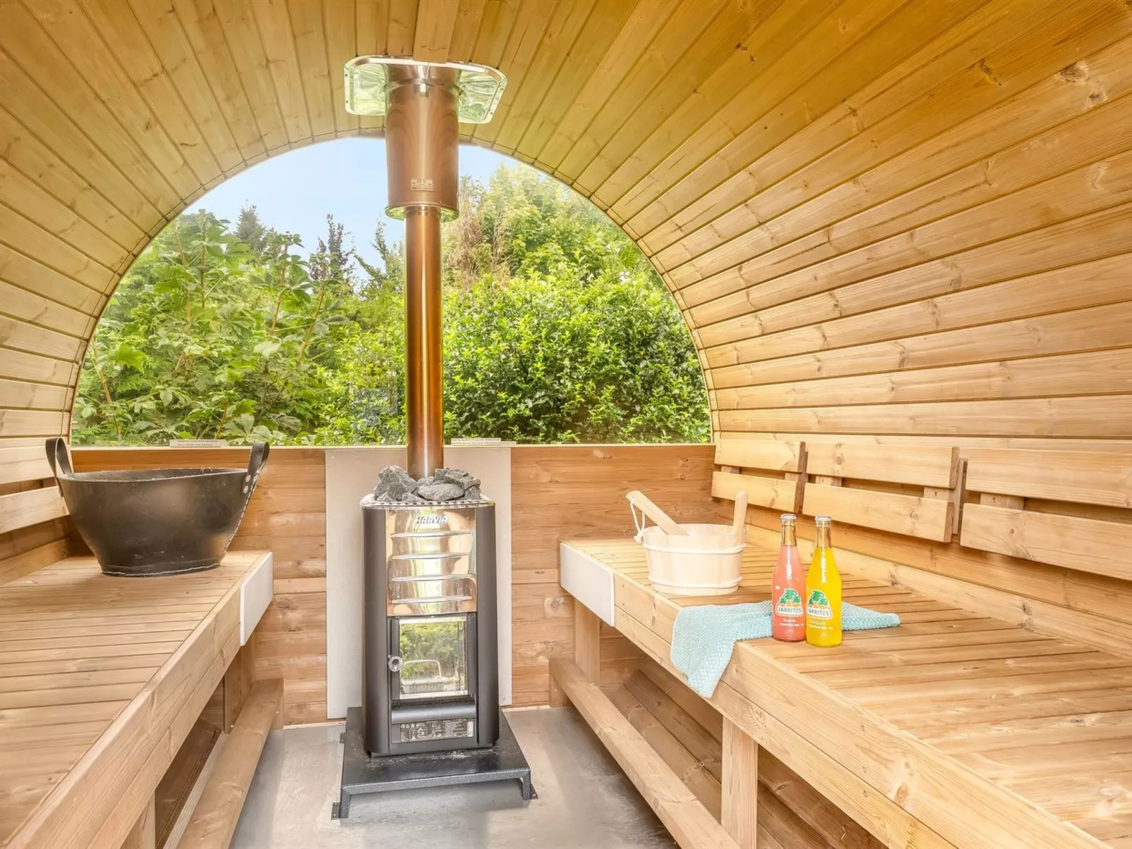 "Elaine" - 350m from the sea-Outside