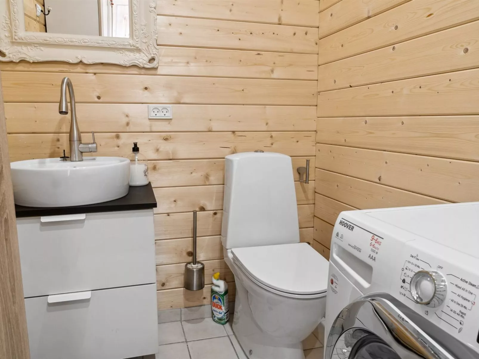 "Vicktoria" - 1.5km from the sea-Inside