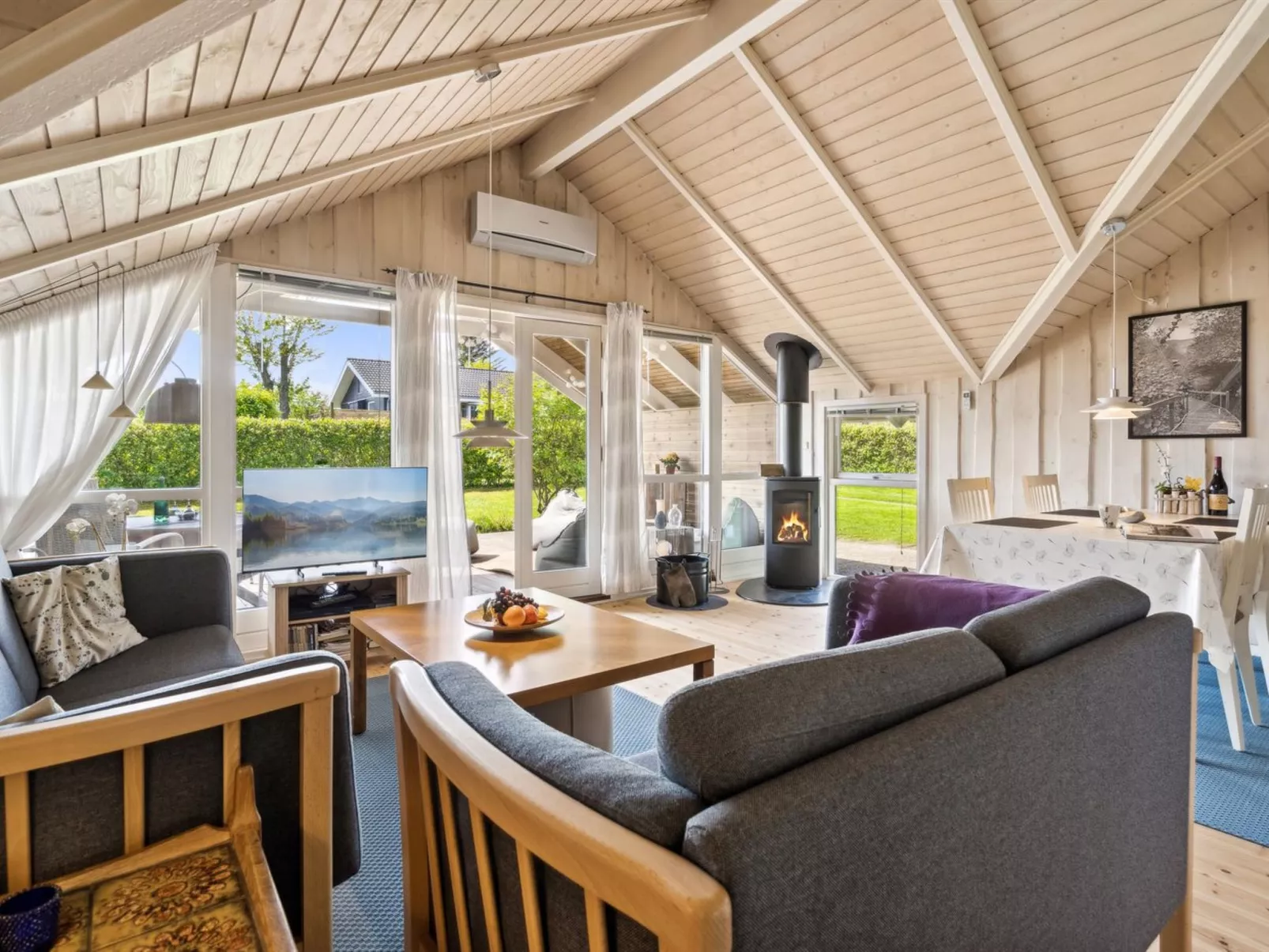 "Esther" - 500m from the sea-Inside