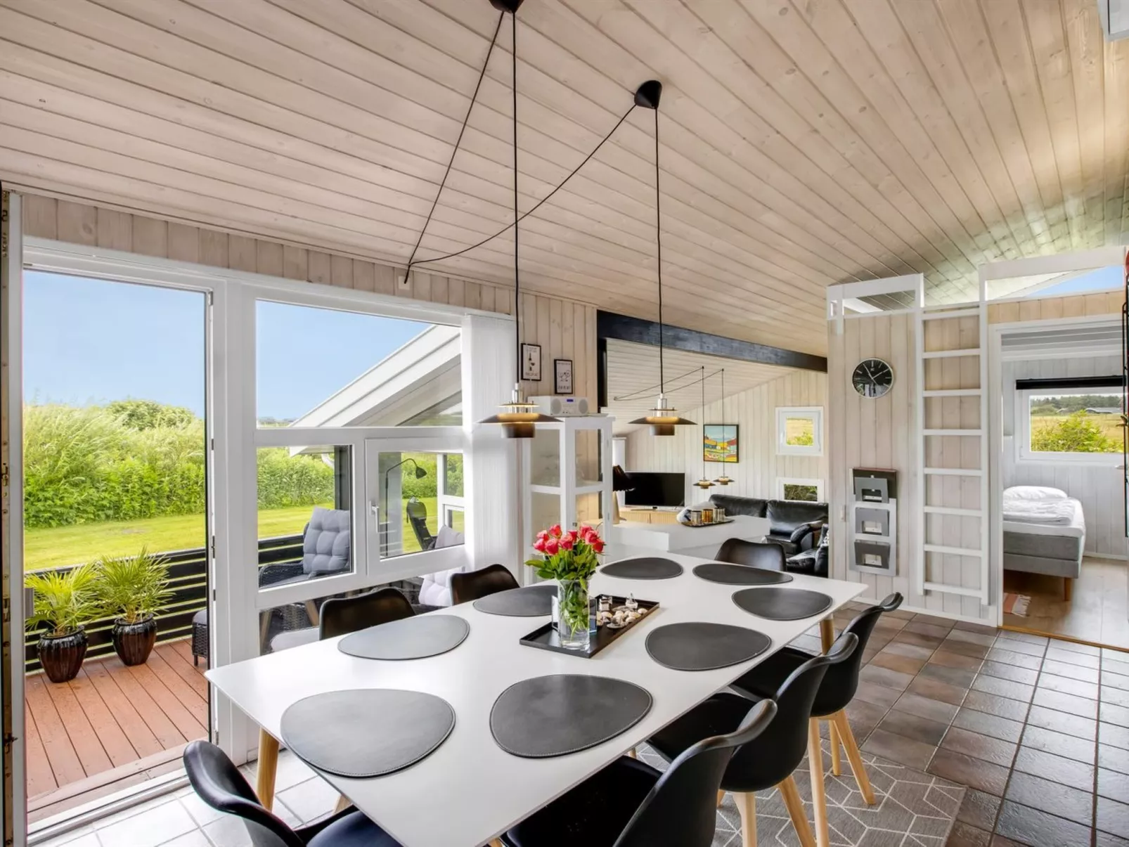 "Tinja" - 700m from the sea-Dedans