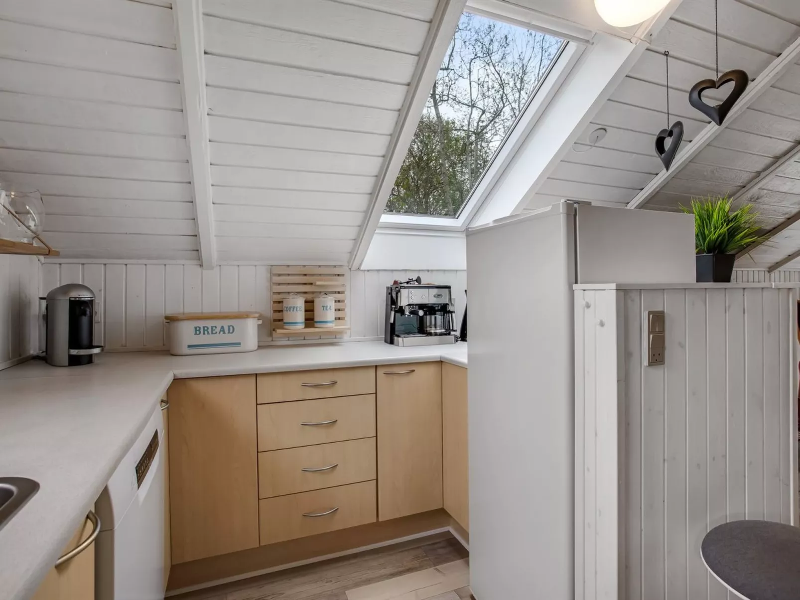 "Anu" - 300m to the fjord-Drinnen