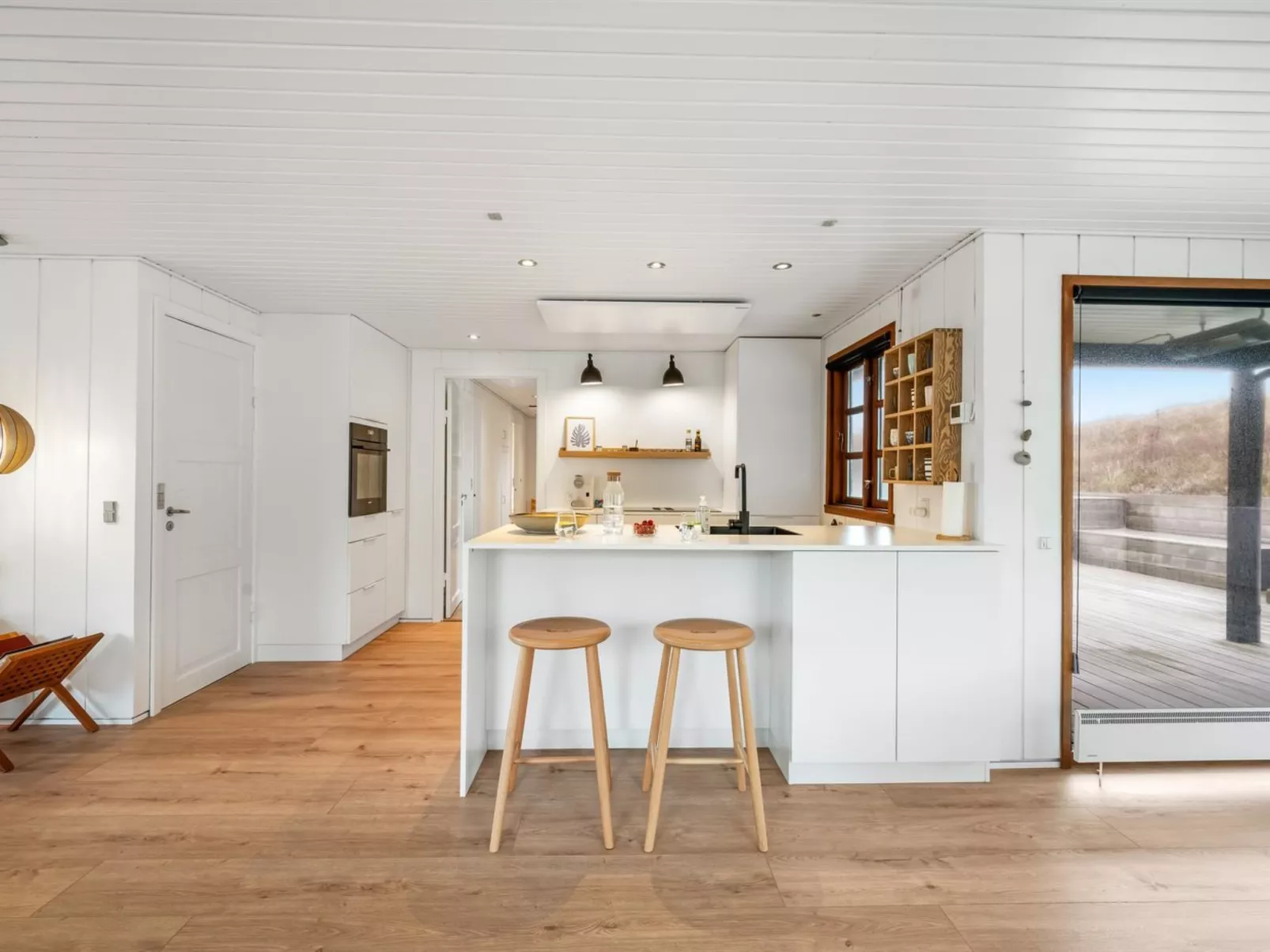 "Eyla" -  from the sea-Inside