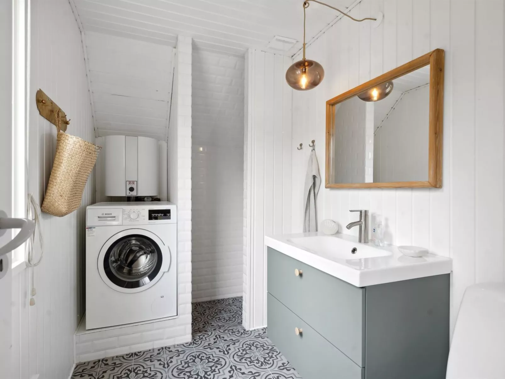 "Epiphania" - 700m from the sea-Drinnen