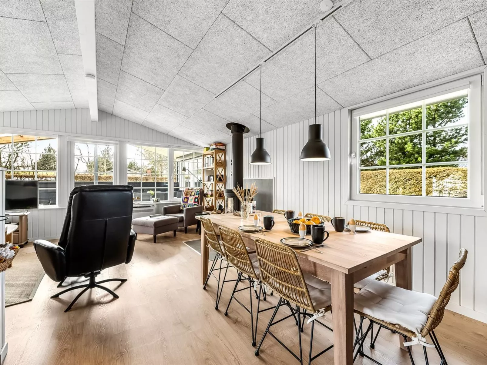 "Ludvika" - 300m to the fjord-Inside