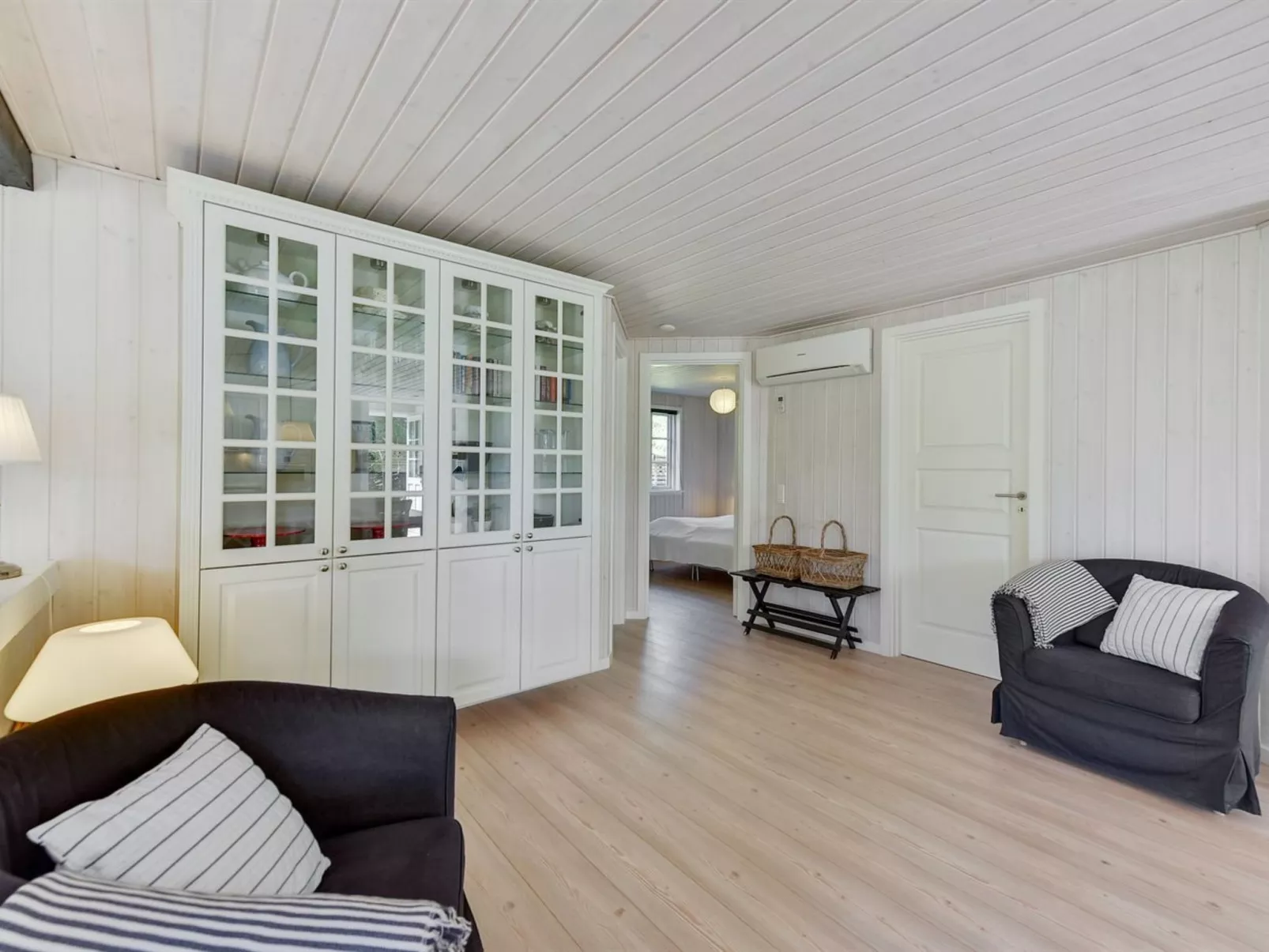 "Raili" - 1.5km from the sea-Dedans