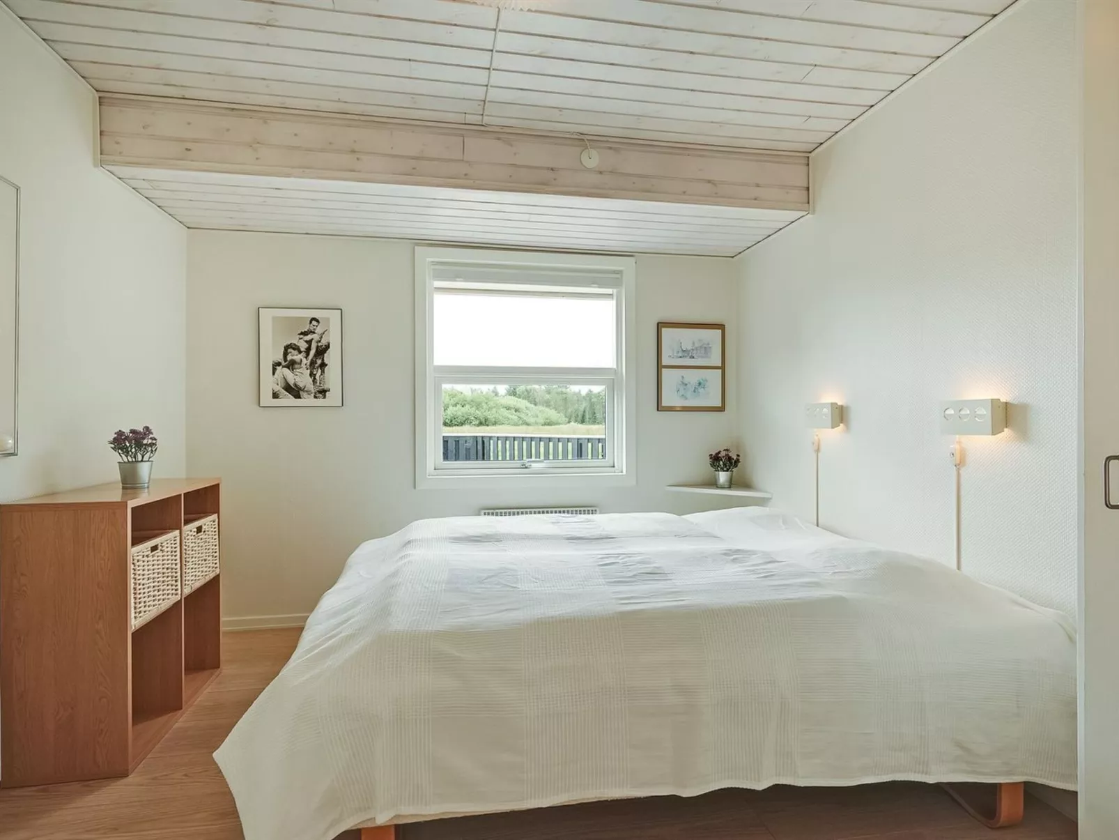 "Emilia" - 1.8km from the sea-Inside