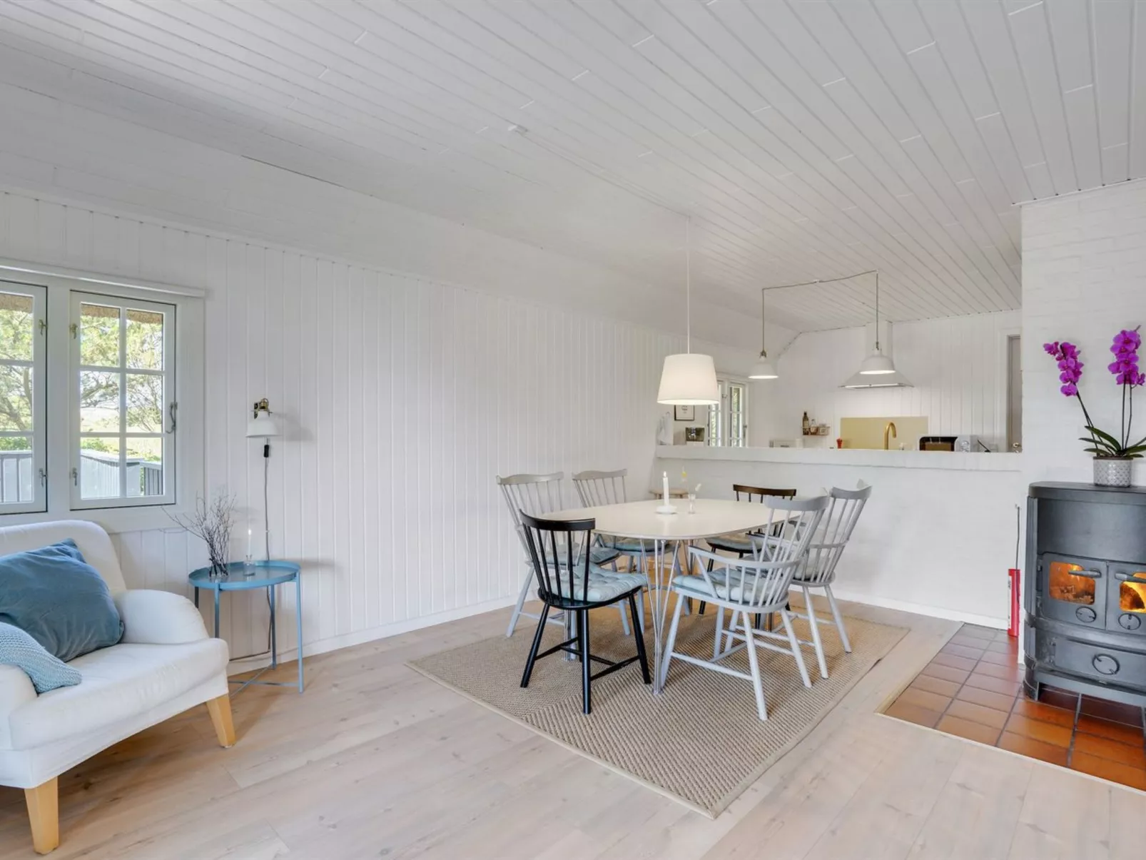 "Sine" - 500m from the sea-Inside