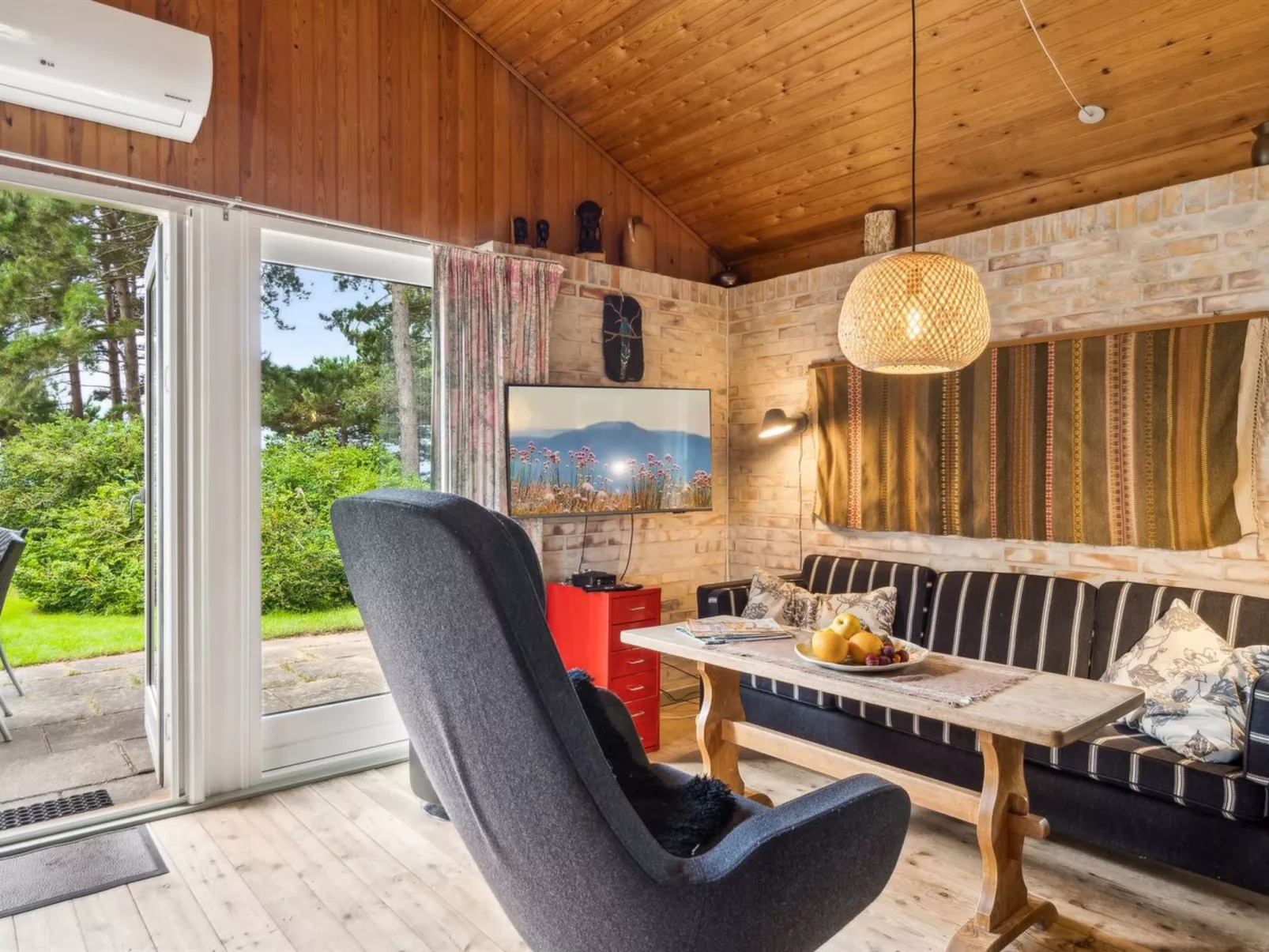 "Uschi" - 86m from the sea-Inside