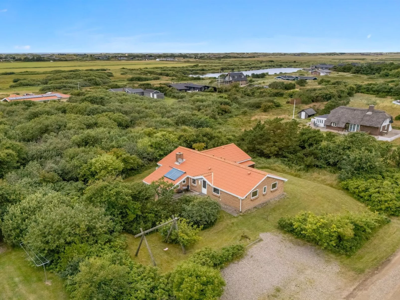 "Dorithea" - 1.3km from the sea-Draußen