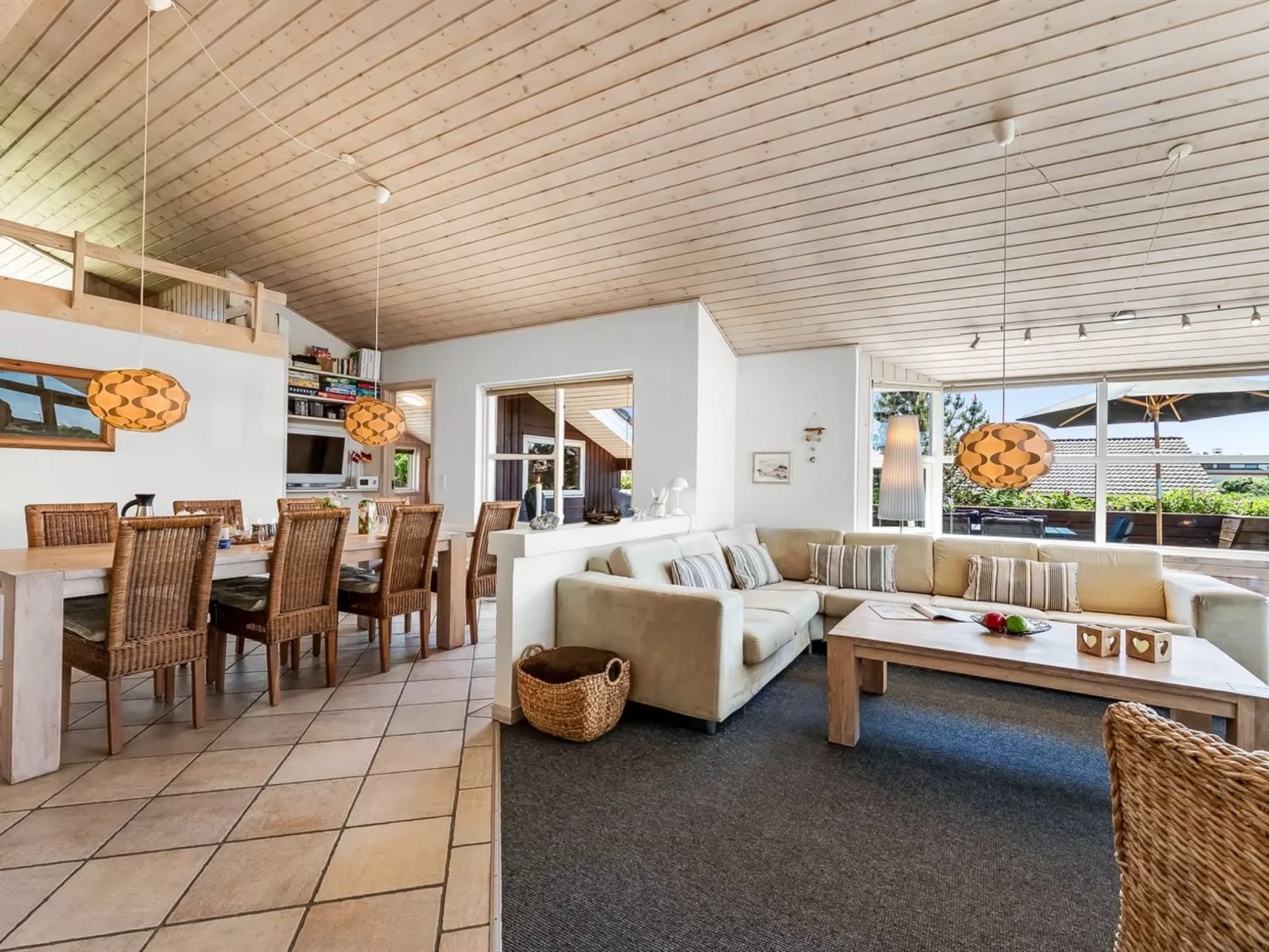 "Aurore" - 700m from the sea-Drinnen