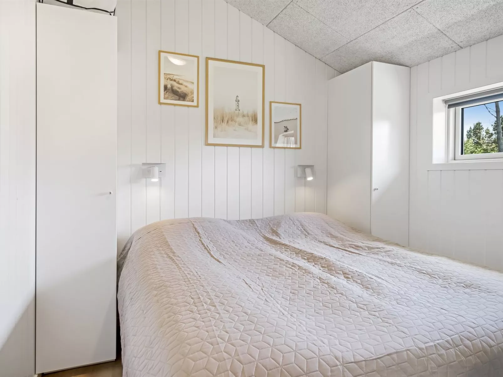 "Ema" - 1.9km from the sea-Dedans