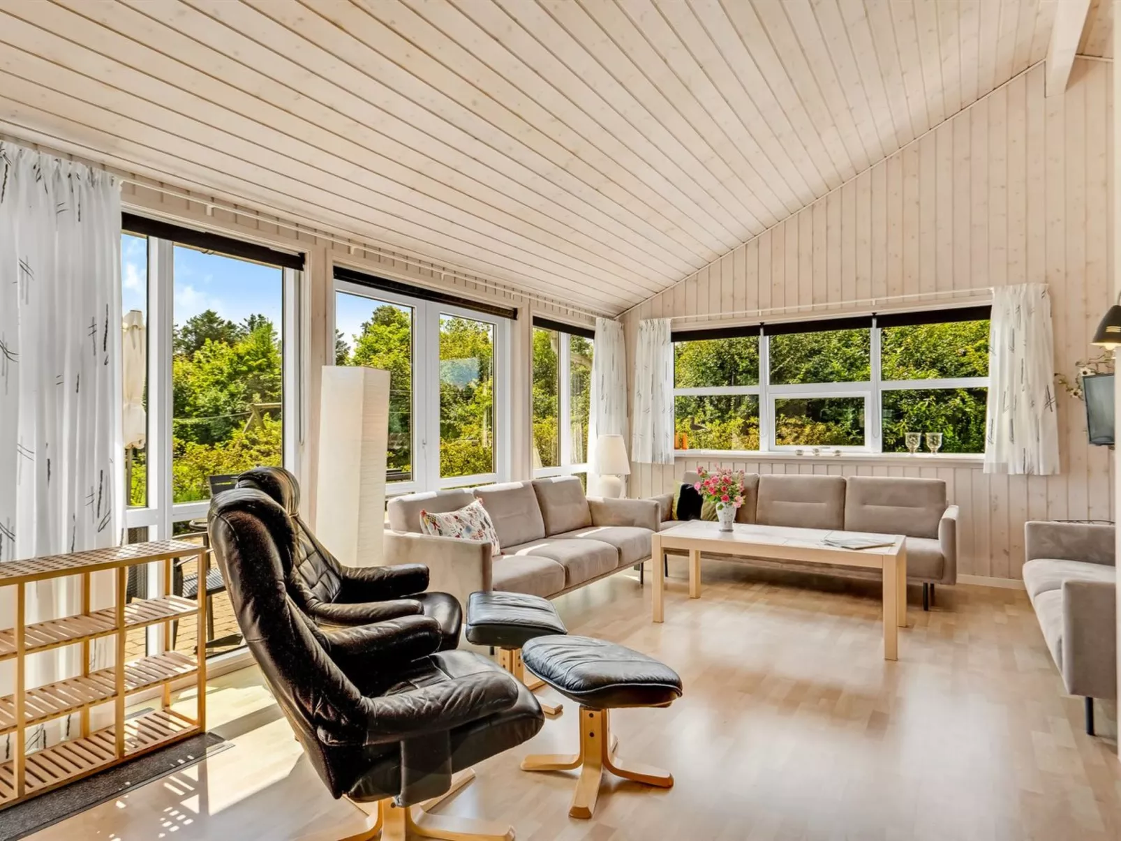 "Lari" - 600m from the sea-Inside