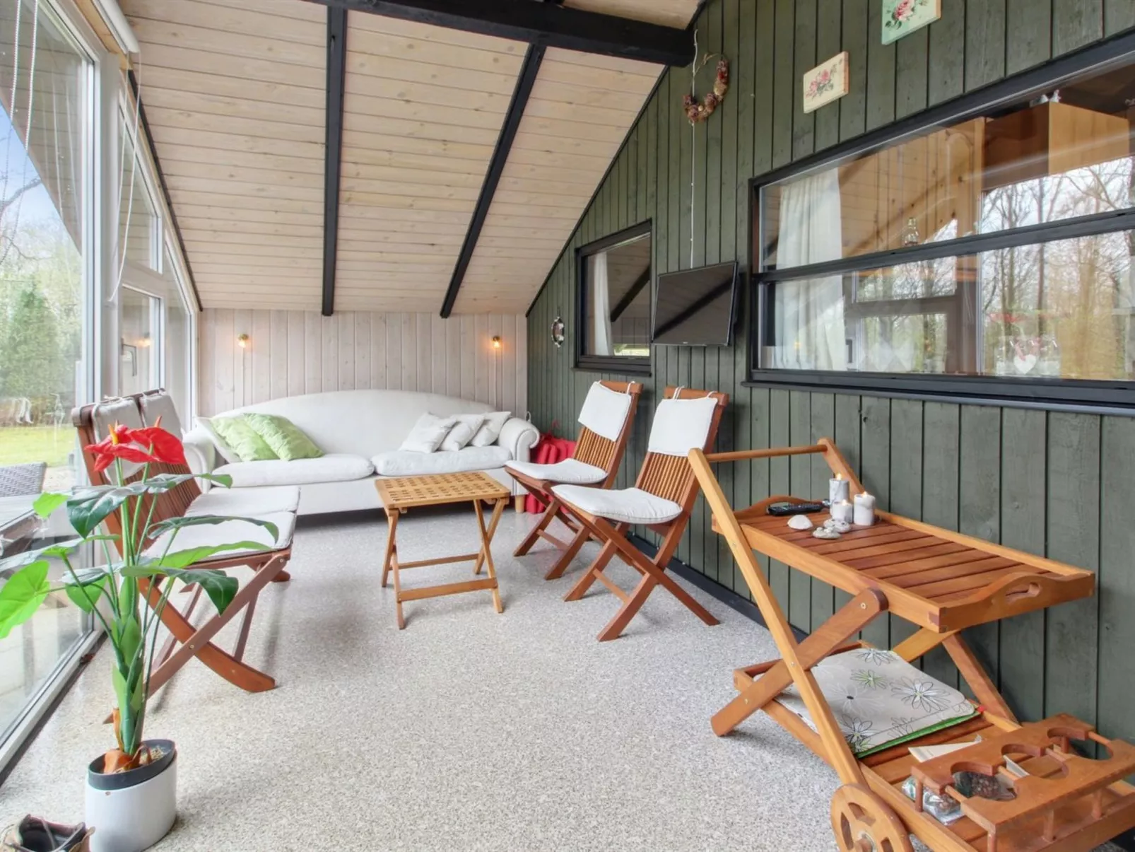 "Gabi" - 30km from the sea-Drinnen