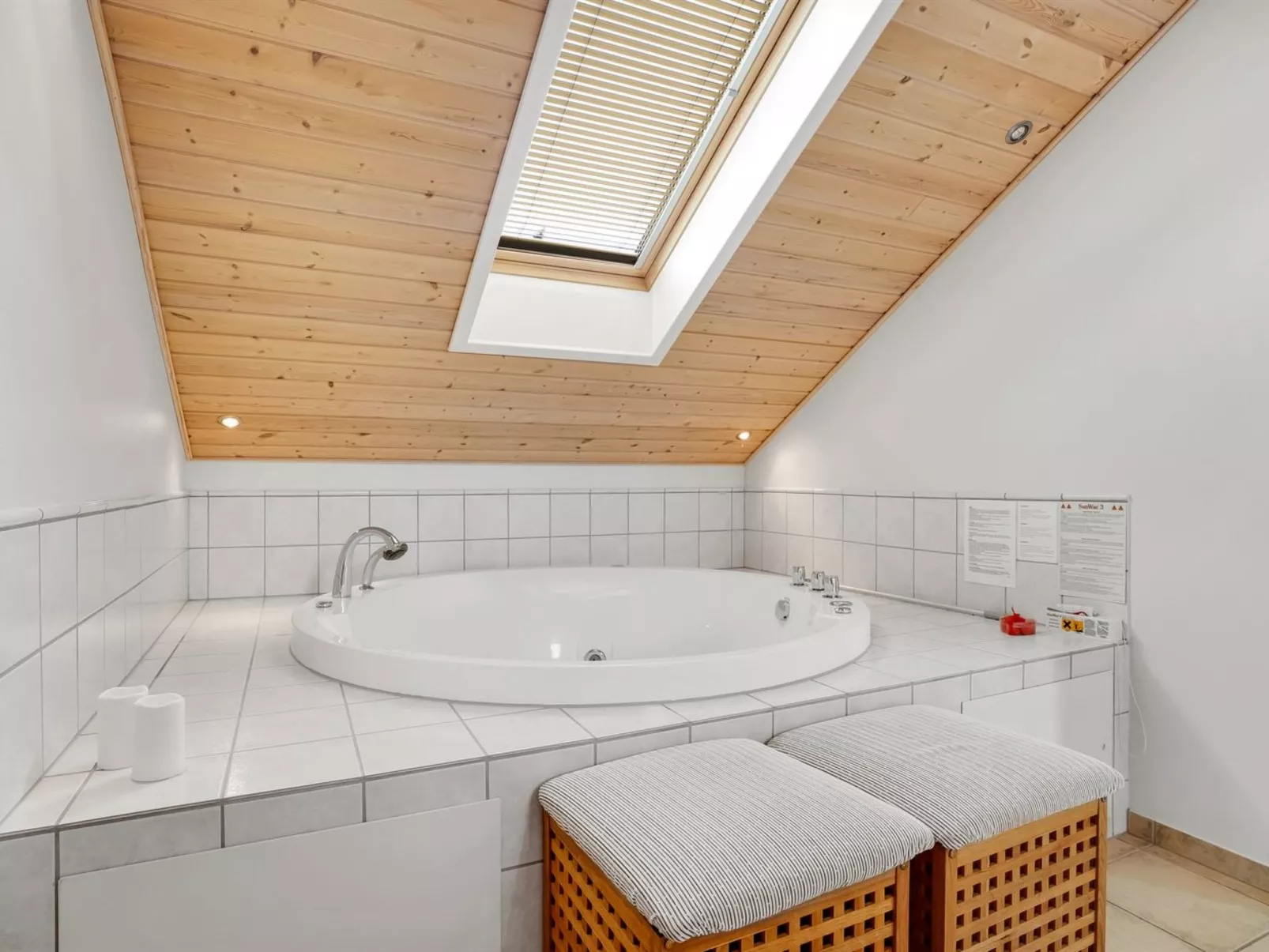 "Gudlaug" - 1km from the sea-Inside