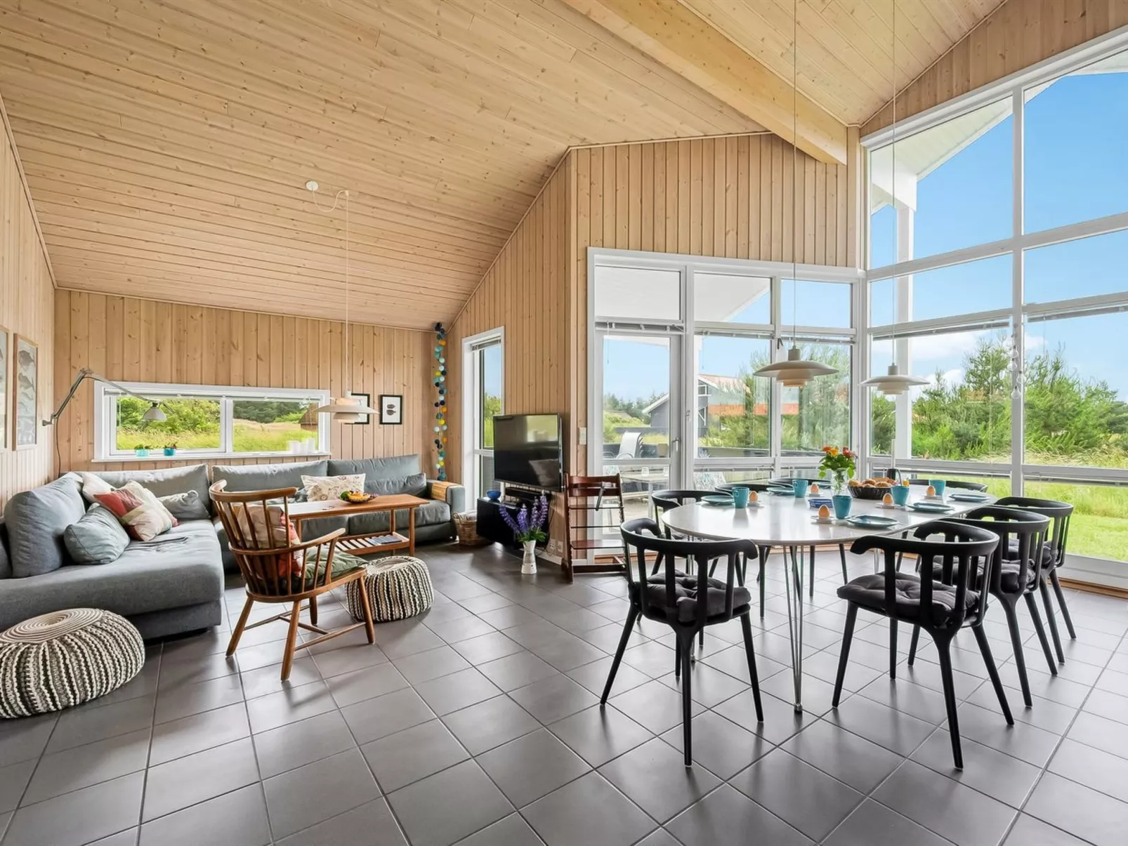 "Felicita" -  from the sea-Dedans