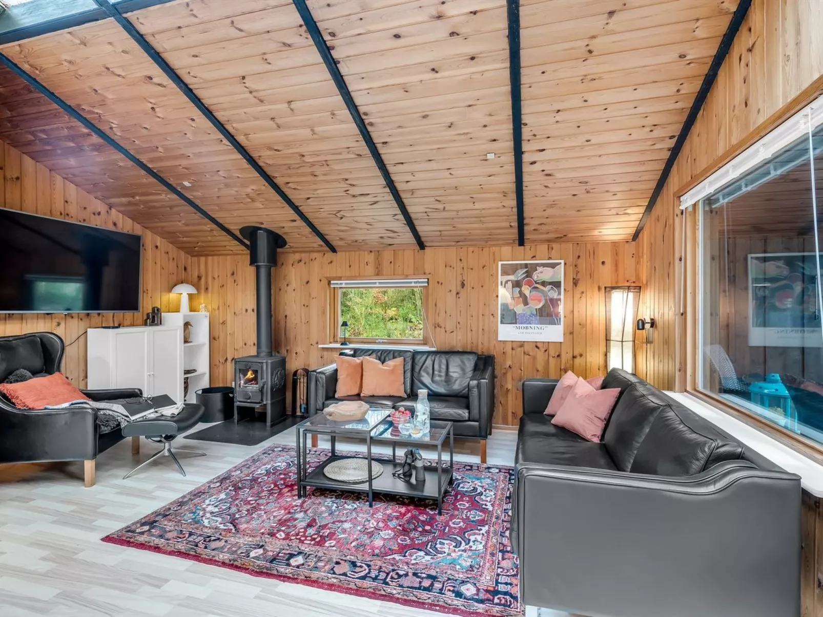 "Marthine" - 650m to the fjord-Dedans