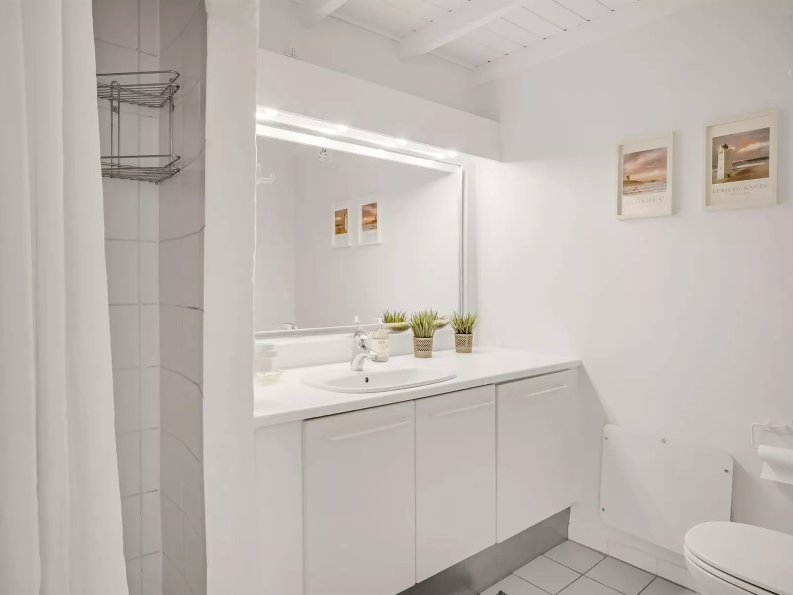 "Naema" - 400m from the sea-Drinnen