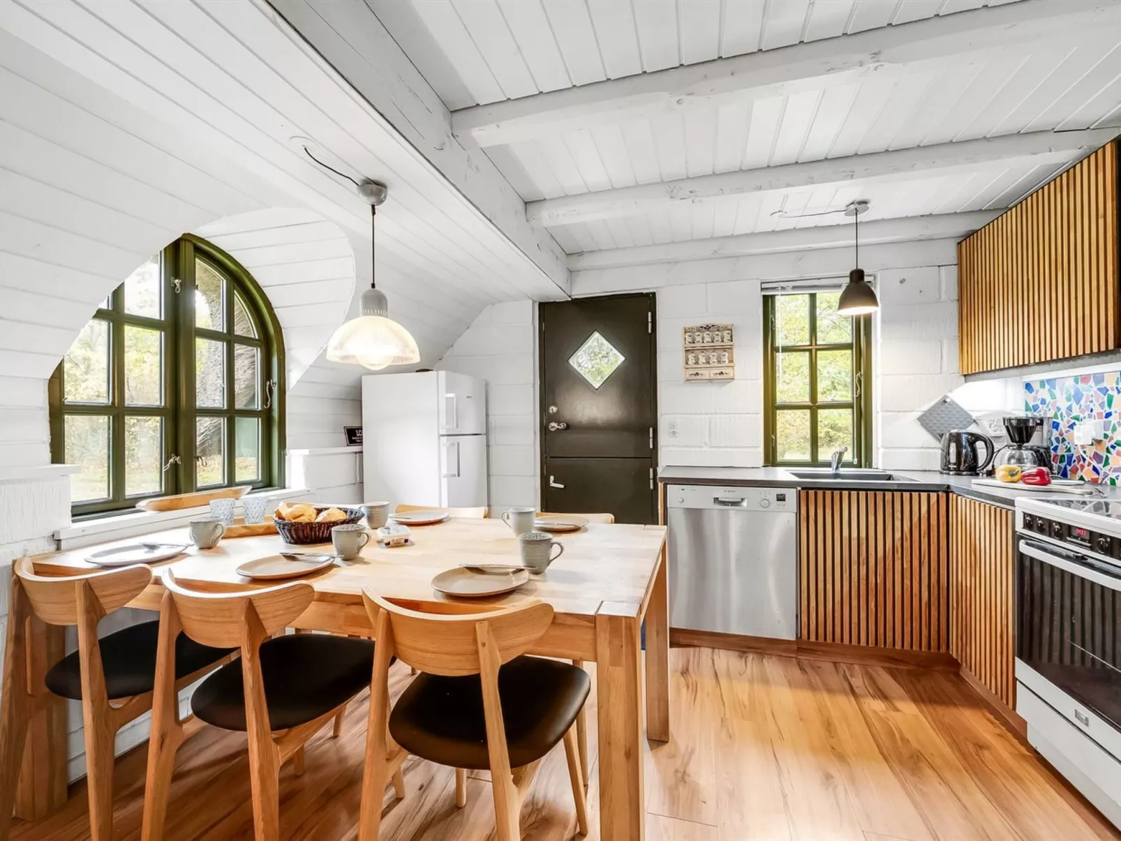 "Matilda" - 1.6km from the sea-Inside