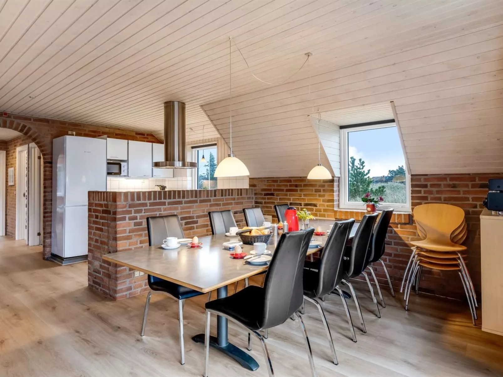 "Alexandria" -  from the sea-Dedans