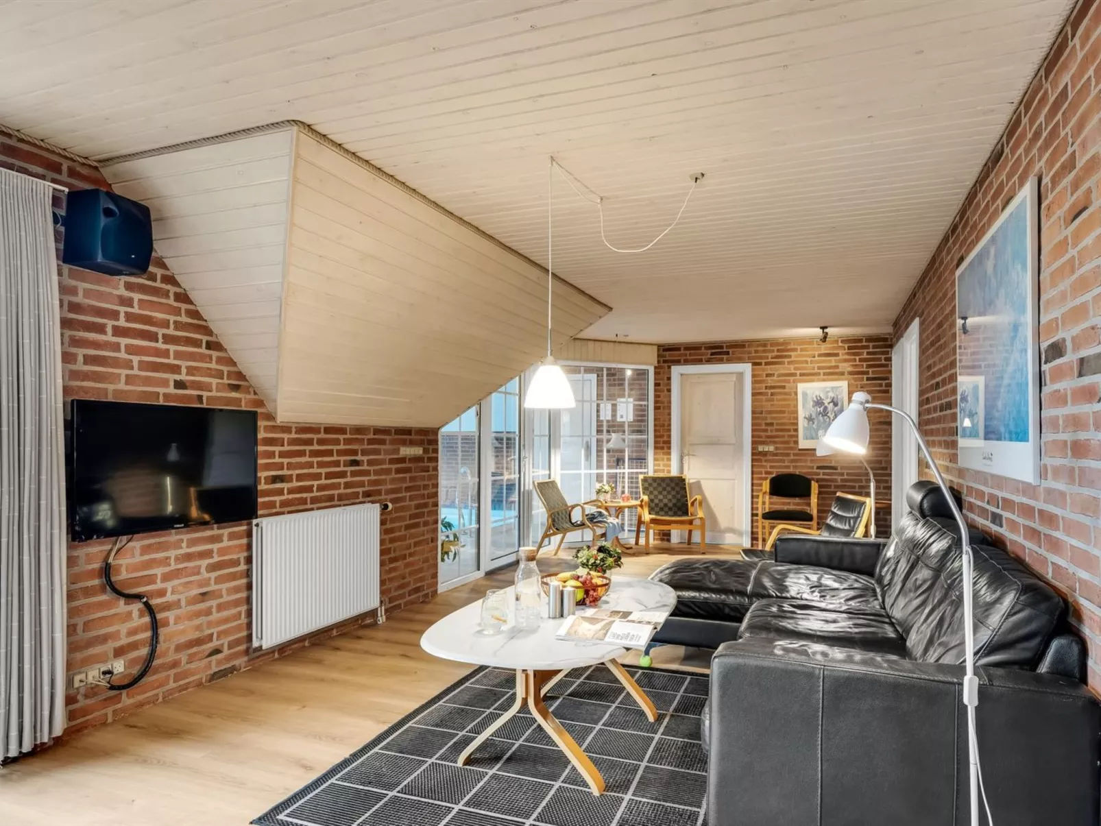 "Madsen" -  from the sea-Dedans