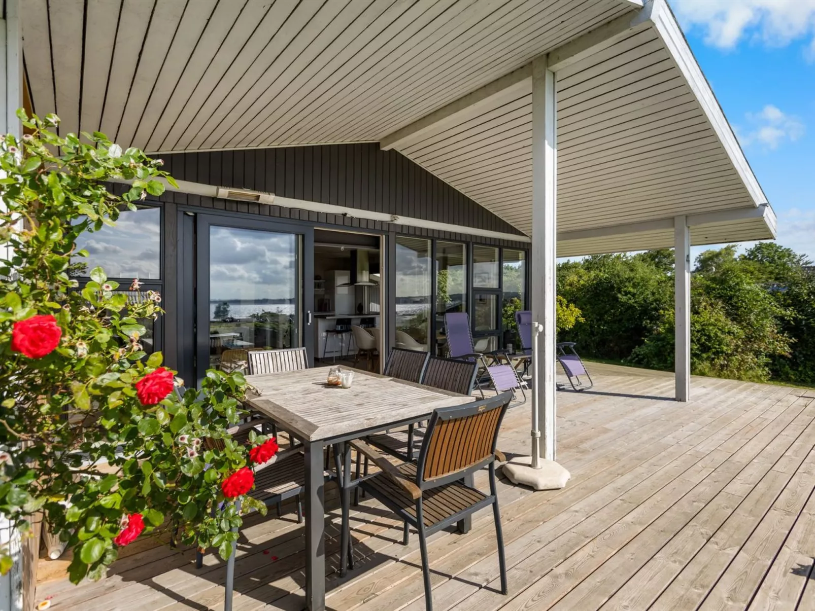 "Dorathea" - 360m from the sea-Draußen