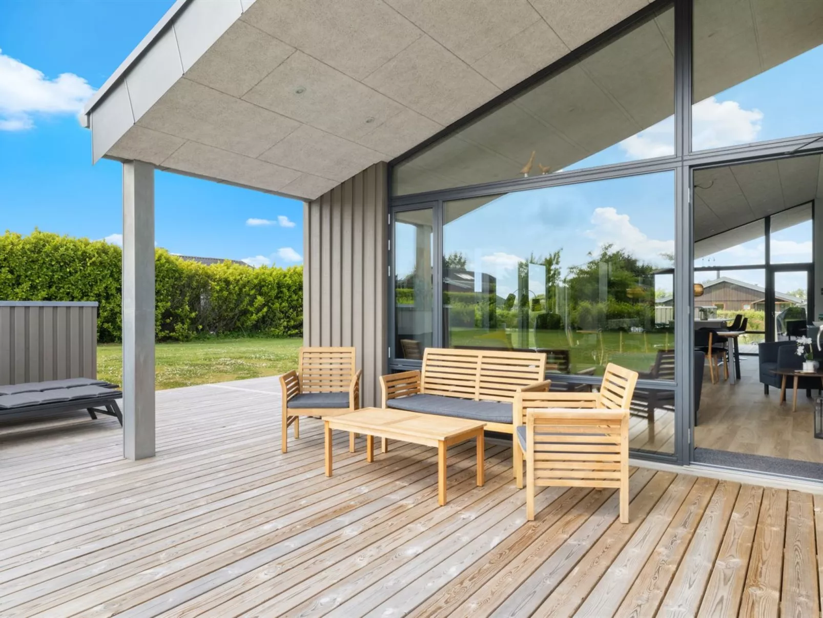 "Tydkil" - 250m from the sea-Draußen