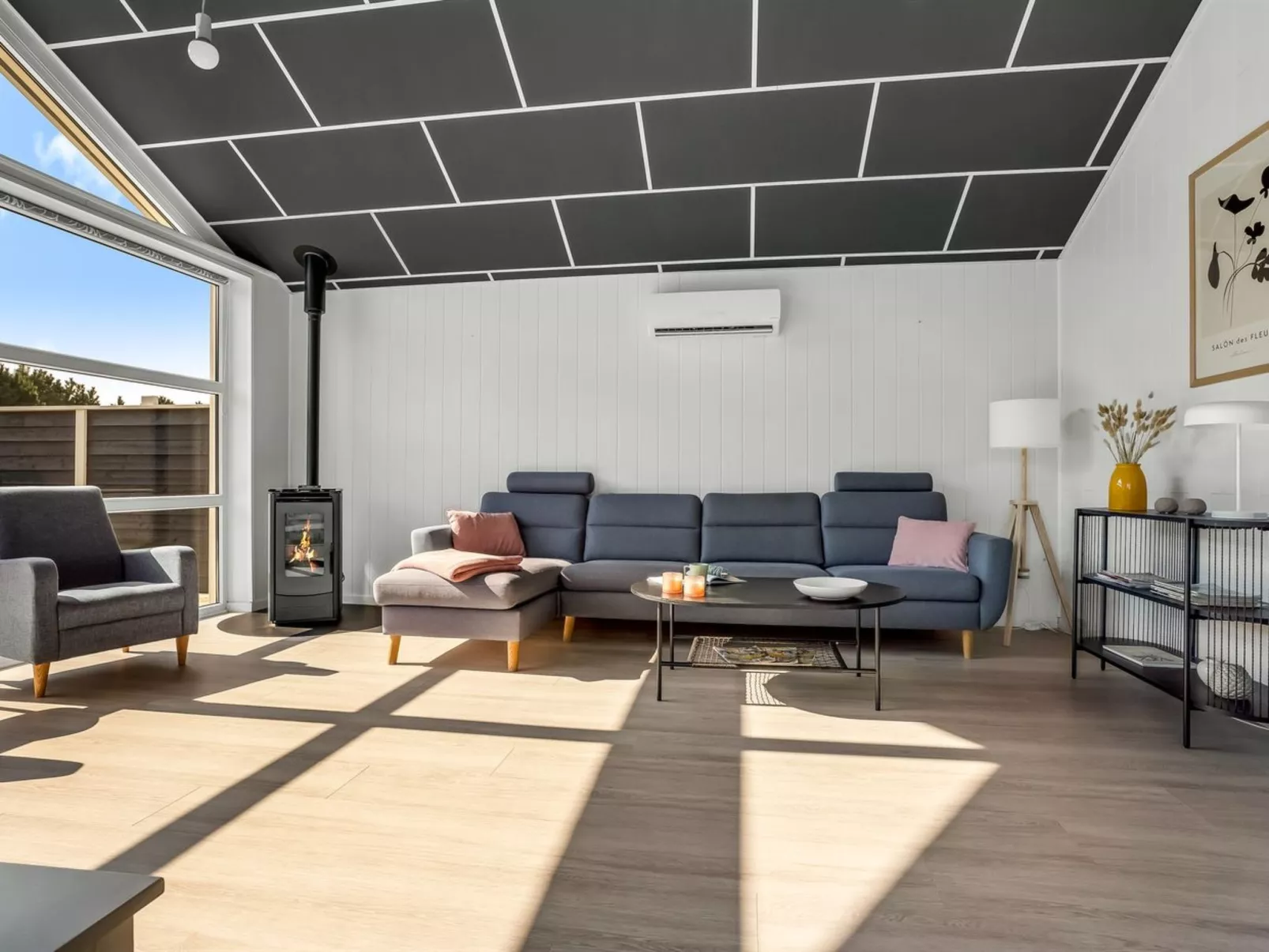 "Amdi" - 1.3km from the sea-Inside