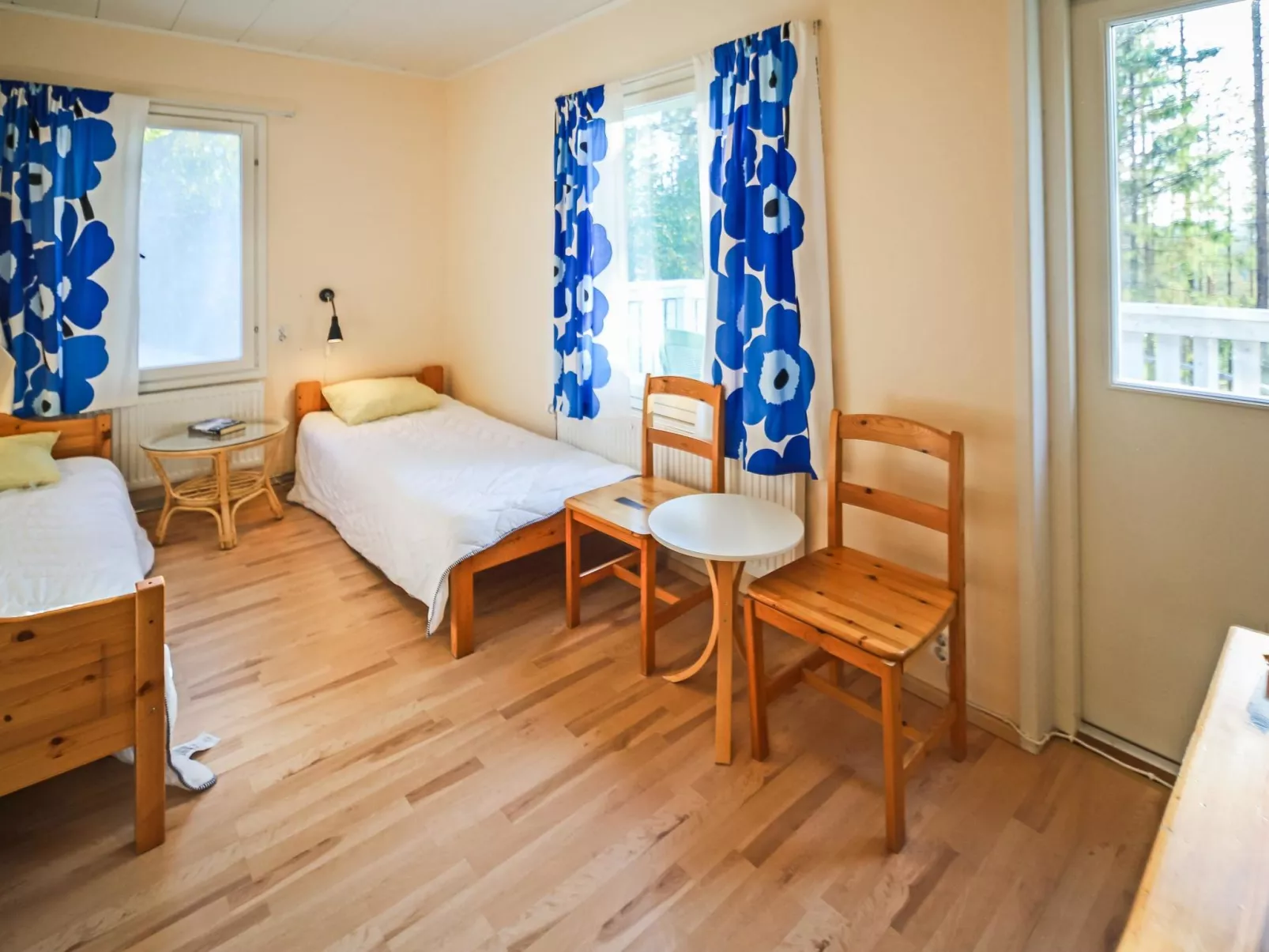 Lövgårdenin lohimaja-Inside