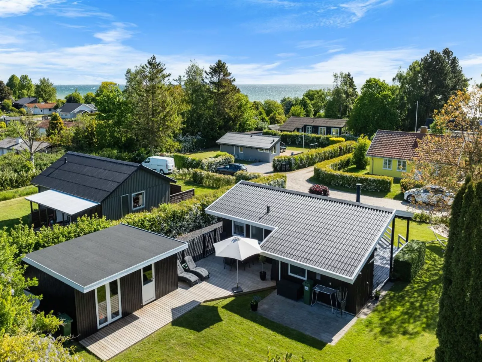 "Bjart" - 150m from the sea-Draußen